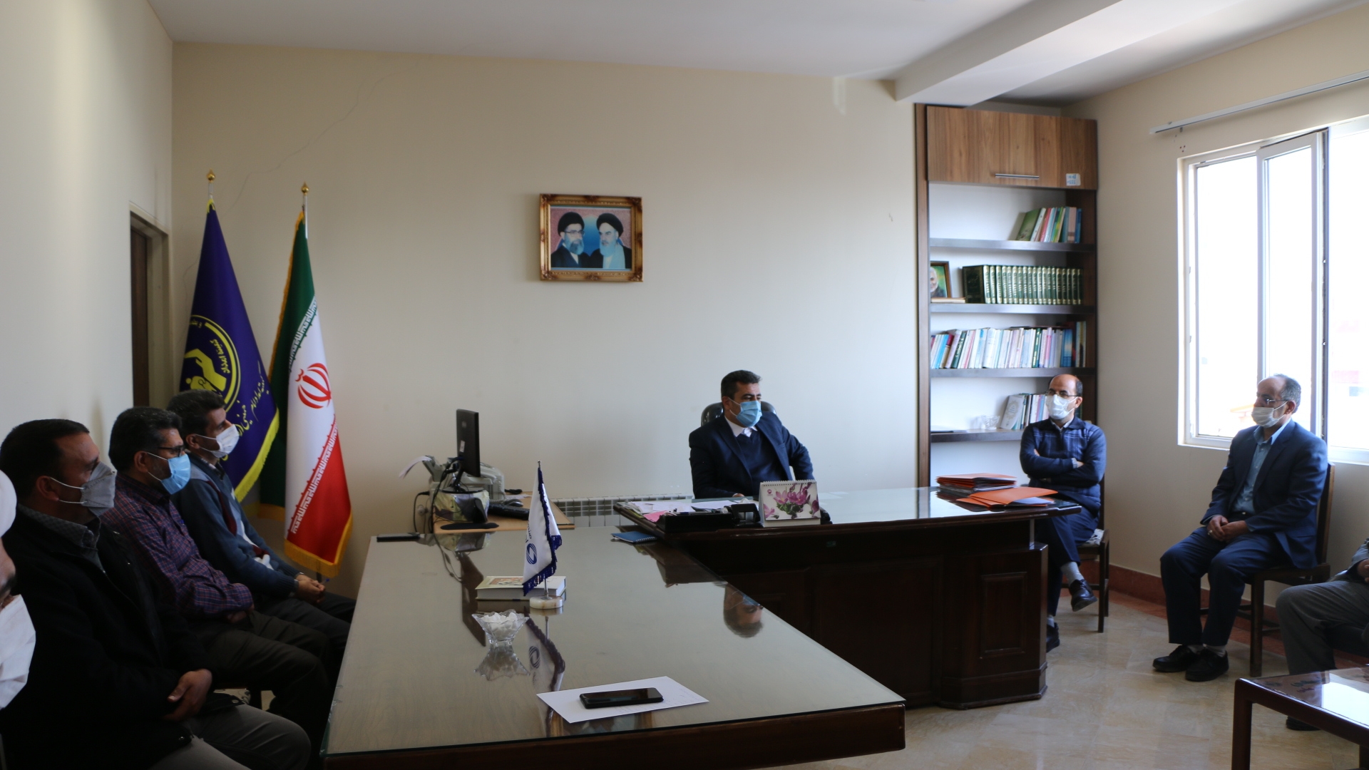 برگزاری نشست هم اندیشی رئیس و کارکنان کمیته امدادامام خمینی (ره) شهرستان با فرماندار