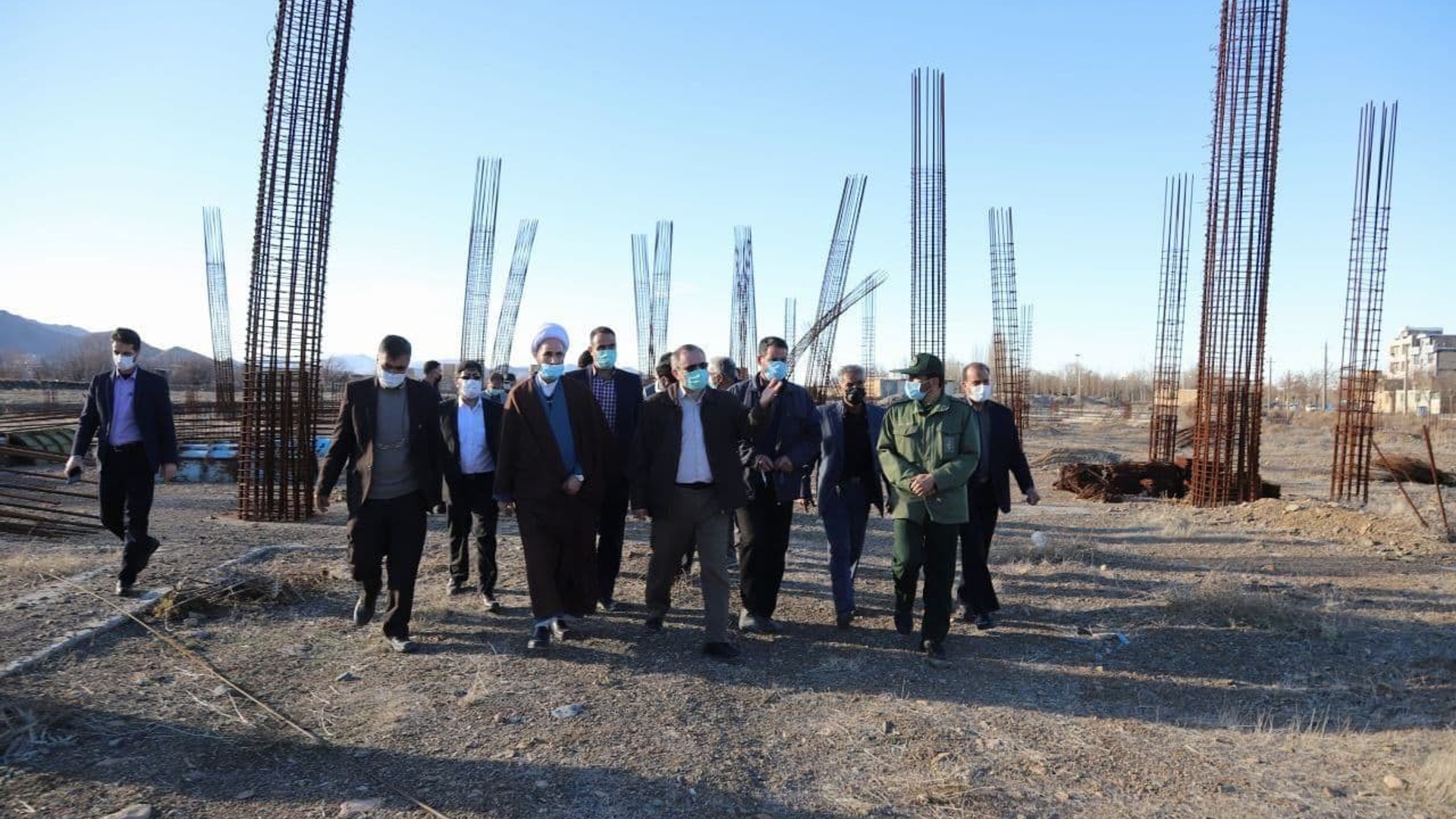 بازدید مسئولین استان از محل احداث ساختمان مصلی شهر خنداب