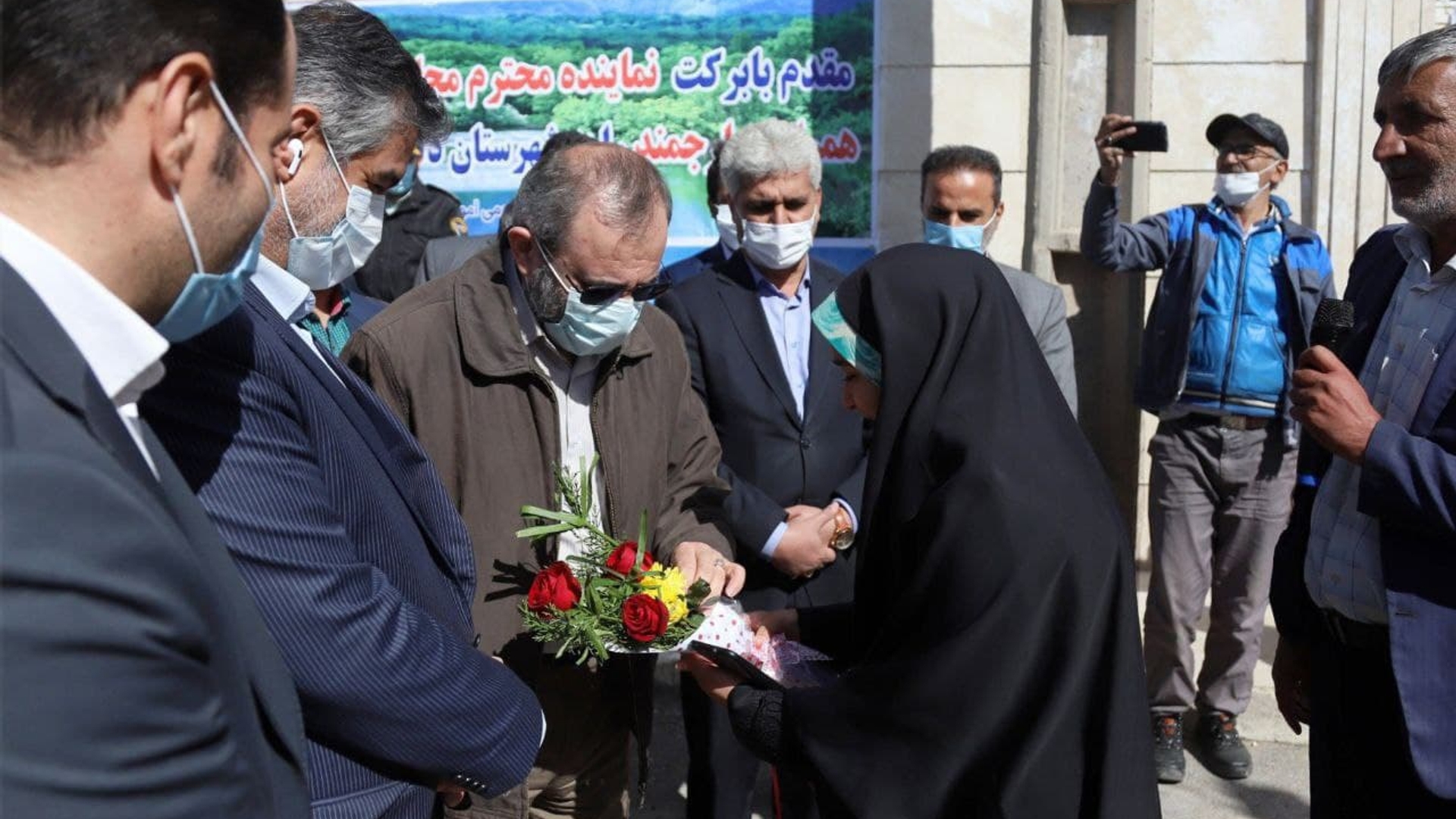 استقبال مردم شریف روستای قالهر از مسئولین استان