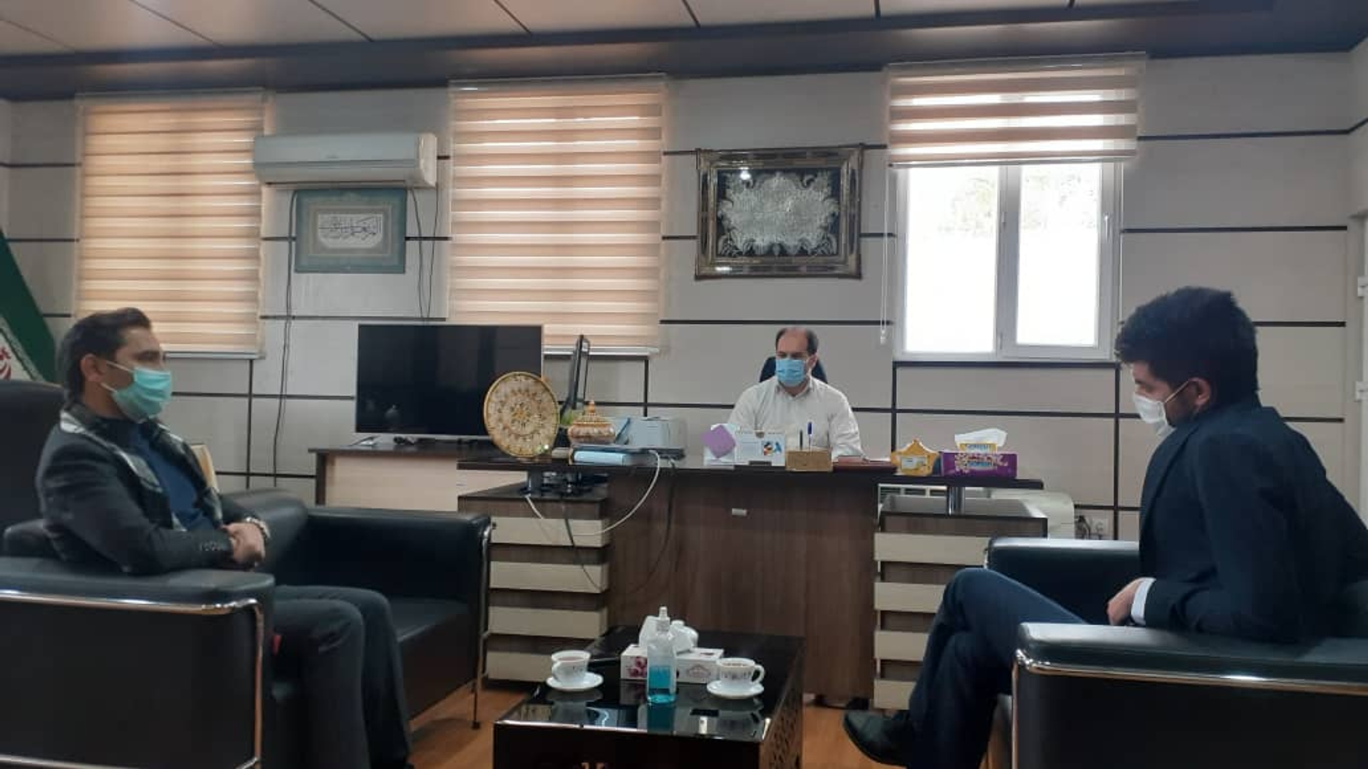 دیدار اعضای شورای اسلامی شهر نراق با فرماندار