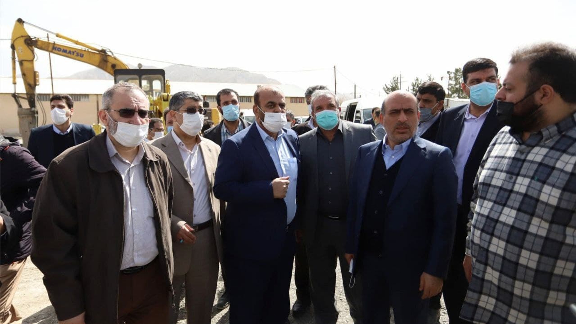 بازدید وزیر راه و شهرسازی و جمعی از مسئولین استان از طرح جهش تولید مسکن در کوی کوثر اراک