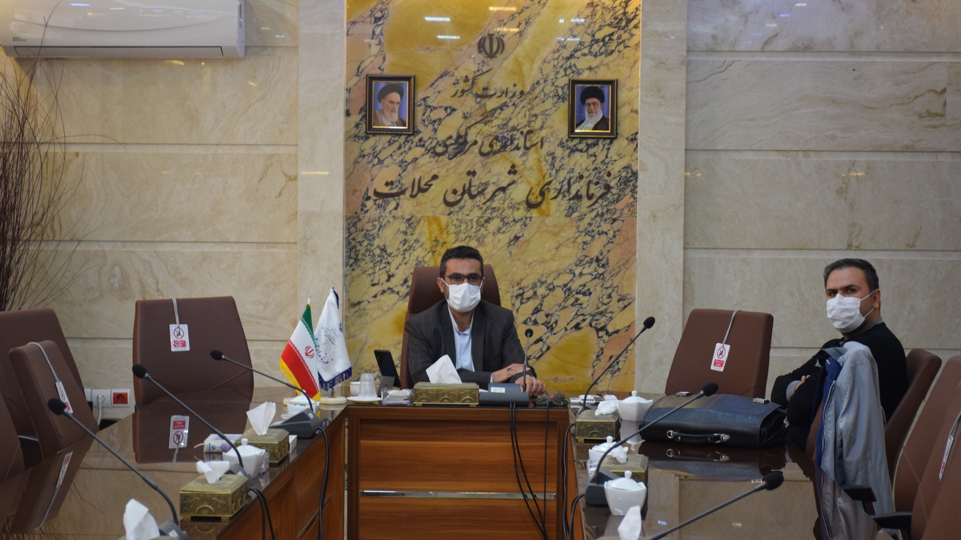 یکصد و سی و چهارمین جلسه ستاد مدیریت بیماری کرونا در استان مرکزی به ریاست اکرمی معاون سیاسی، امنیتی و اجتماعی استانداری و با حضور مدیران و مسئولین مربوطه و به صورت ویدئو کنفرانس ویژه فرمانداران برگزار شد.