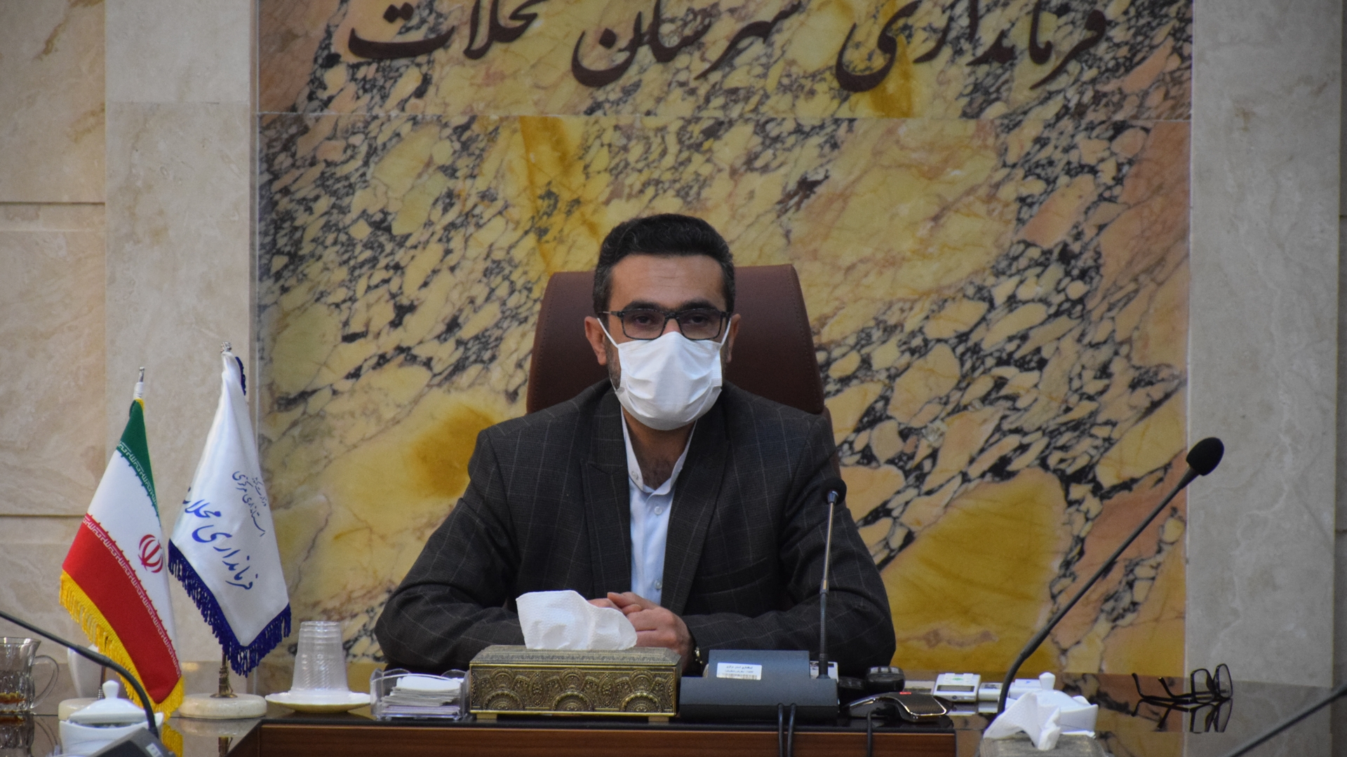 آیین تکریم و معارفه معاون محترم سیاسی، امنیتی و اجتماعی و مدیرکل هماهنگی امور اقتصادی استانداری با حضور دکتر مخلص الائمه استاندار مرکزی برگزار گردید.