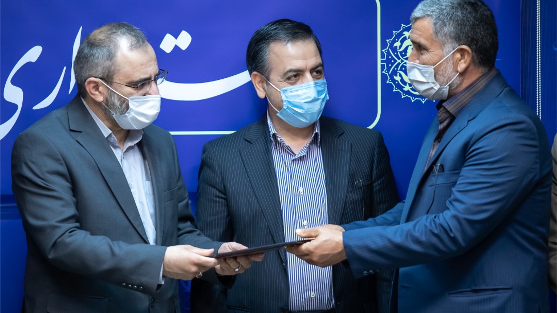 آیین تکریم و معارفه  مدیر کل دفتر هماهنگی امور اقتصادی استانداری