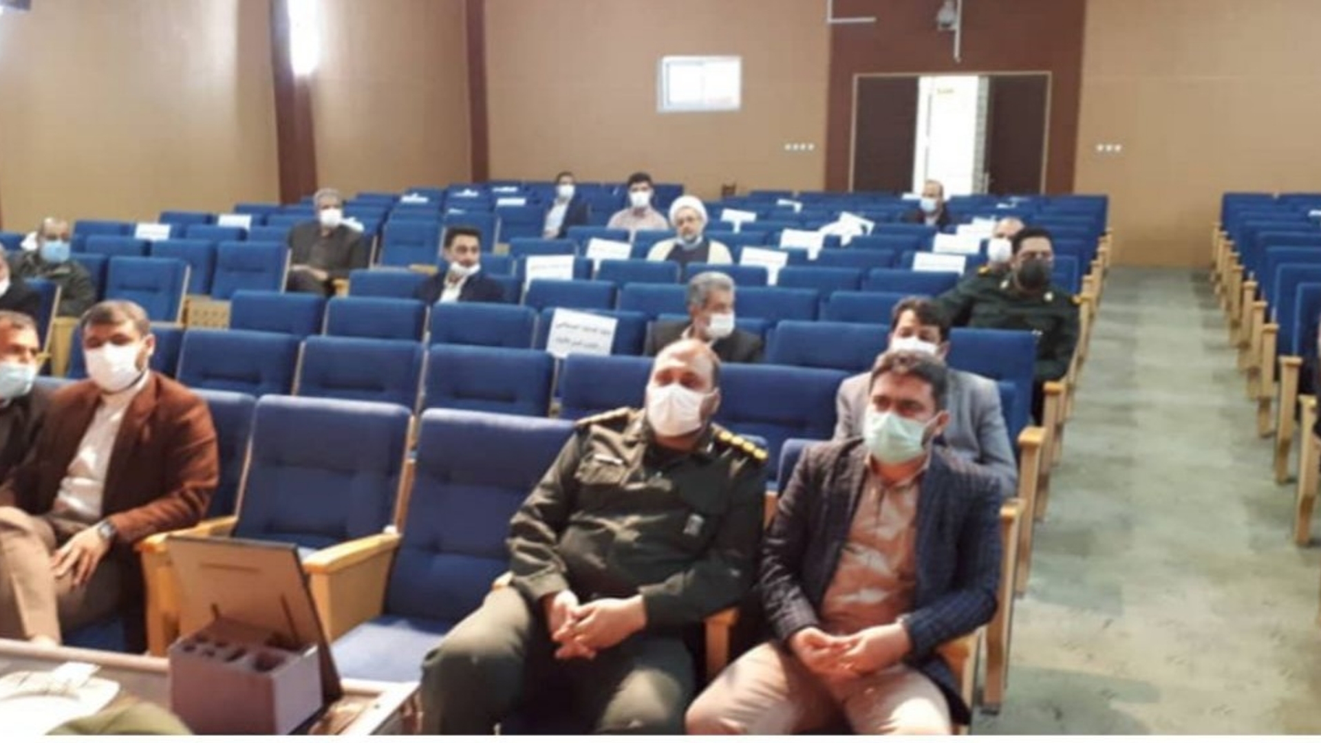 جلسه ستاد هماهنگی راهیان نور به ریاست مهندس هادی فرماندار شهرستان اراک وباحضور اعضای این ستاد برگزار شد.