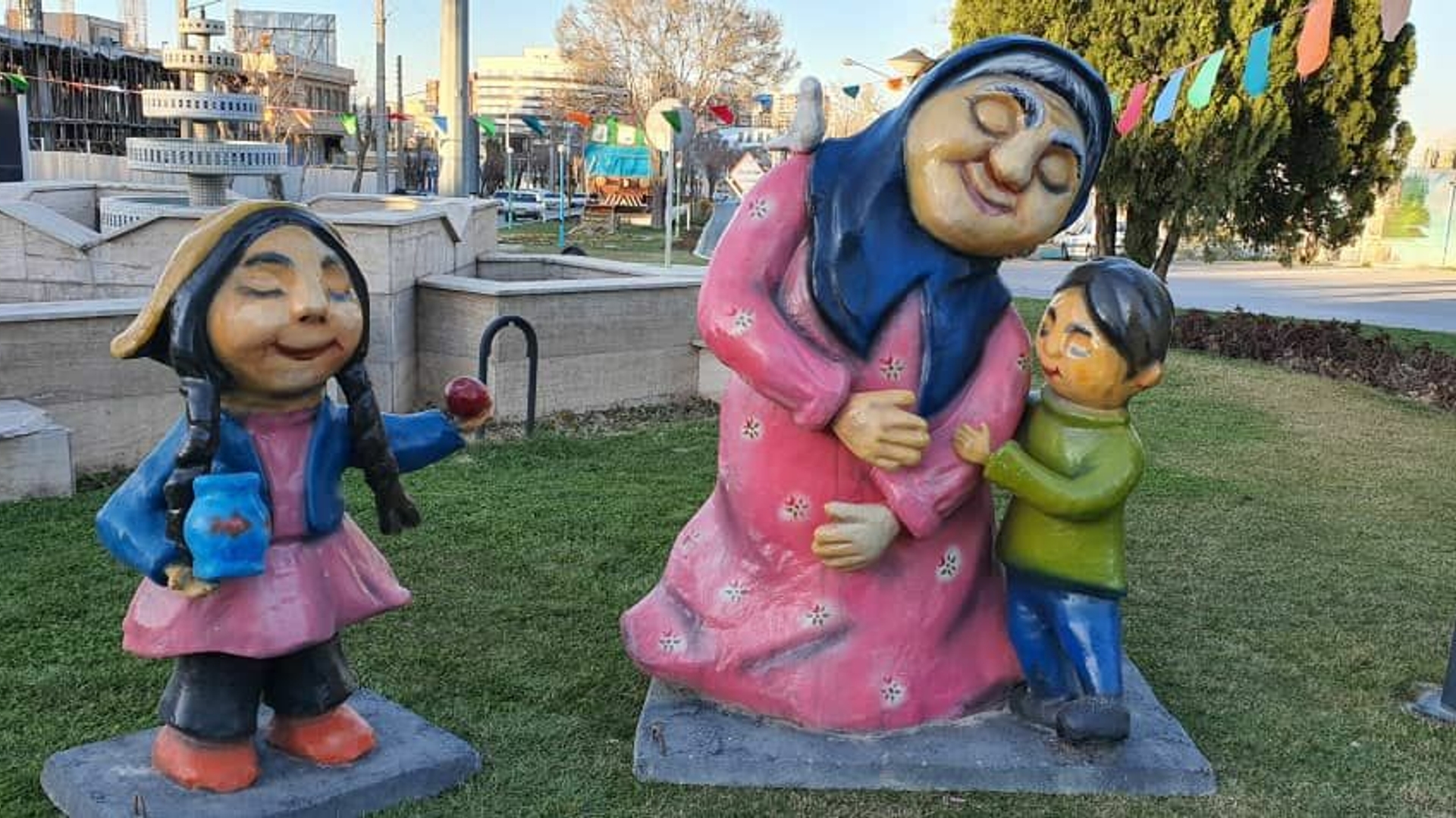 نصب المان نوروزی سال نو  در اراک