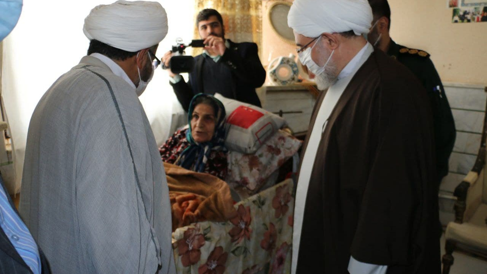 دیدار با خانواده شهید میرحسینی