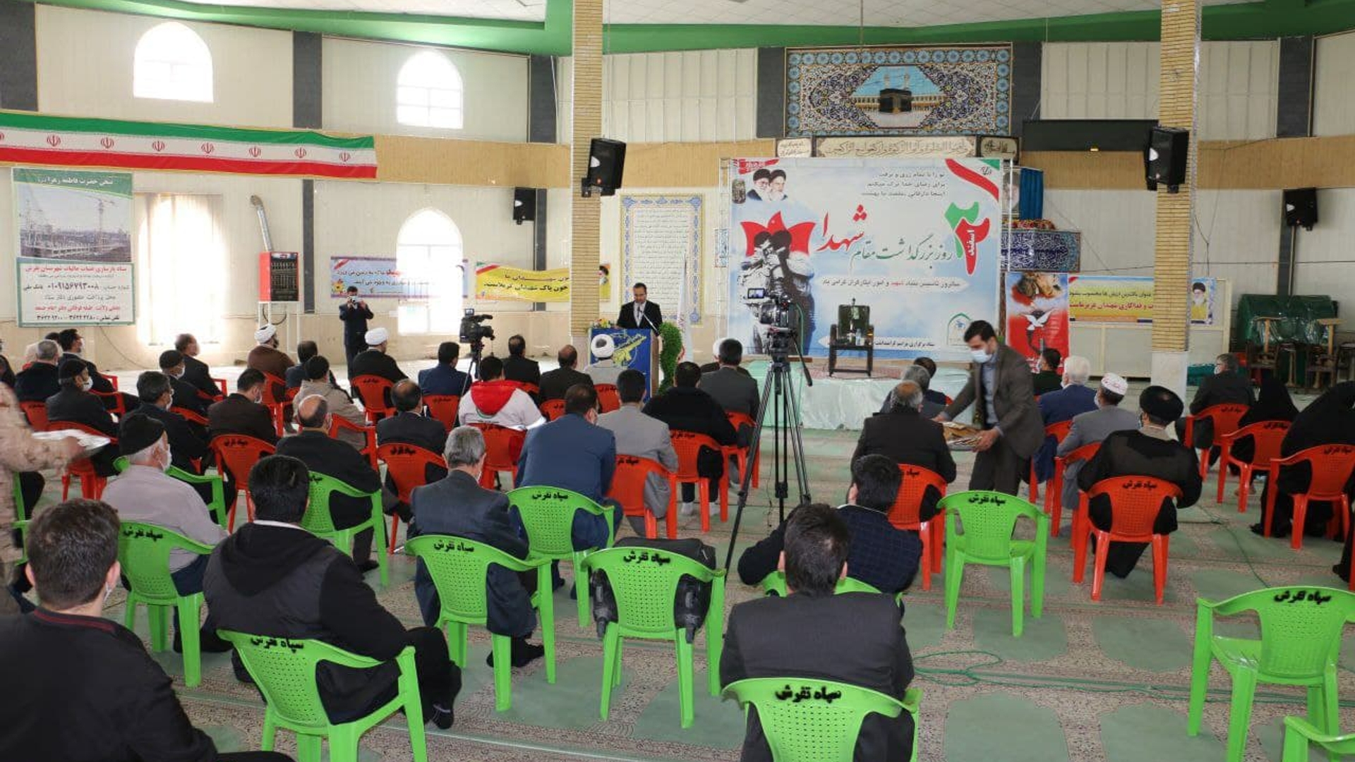 روز گرامیداشت شهدا با حضور آیت‌الله اراکی نماینده مردم شریف استان مرکزی در مجلس خبرگان رهبری