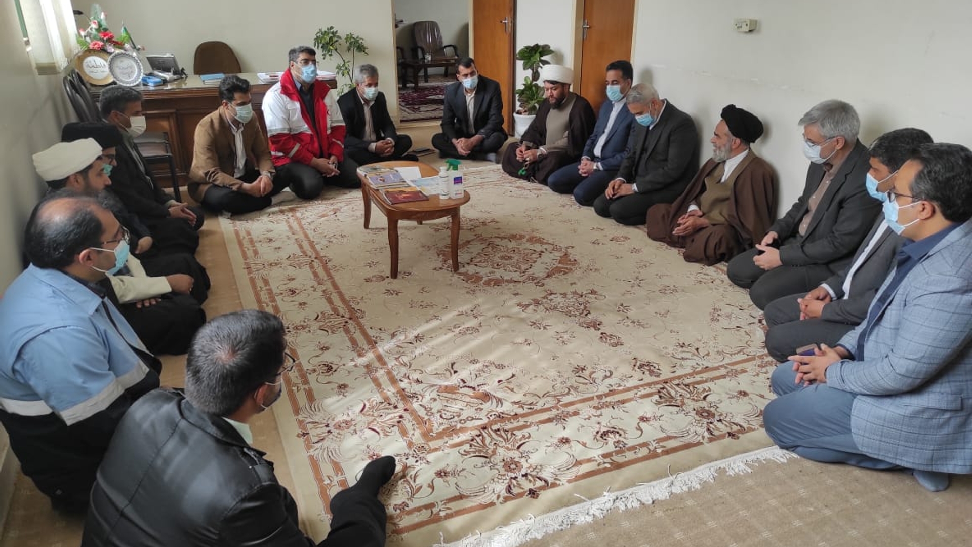 سرپرست فرمانداری و نماینده مردم شهرستان در مجلس با امام جمعه خمین دیدار کردند