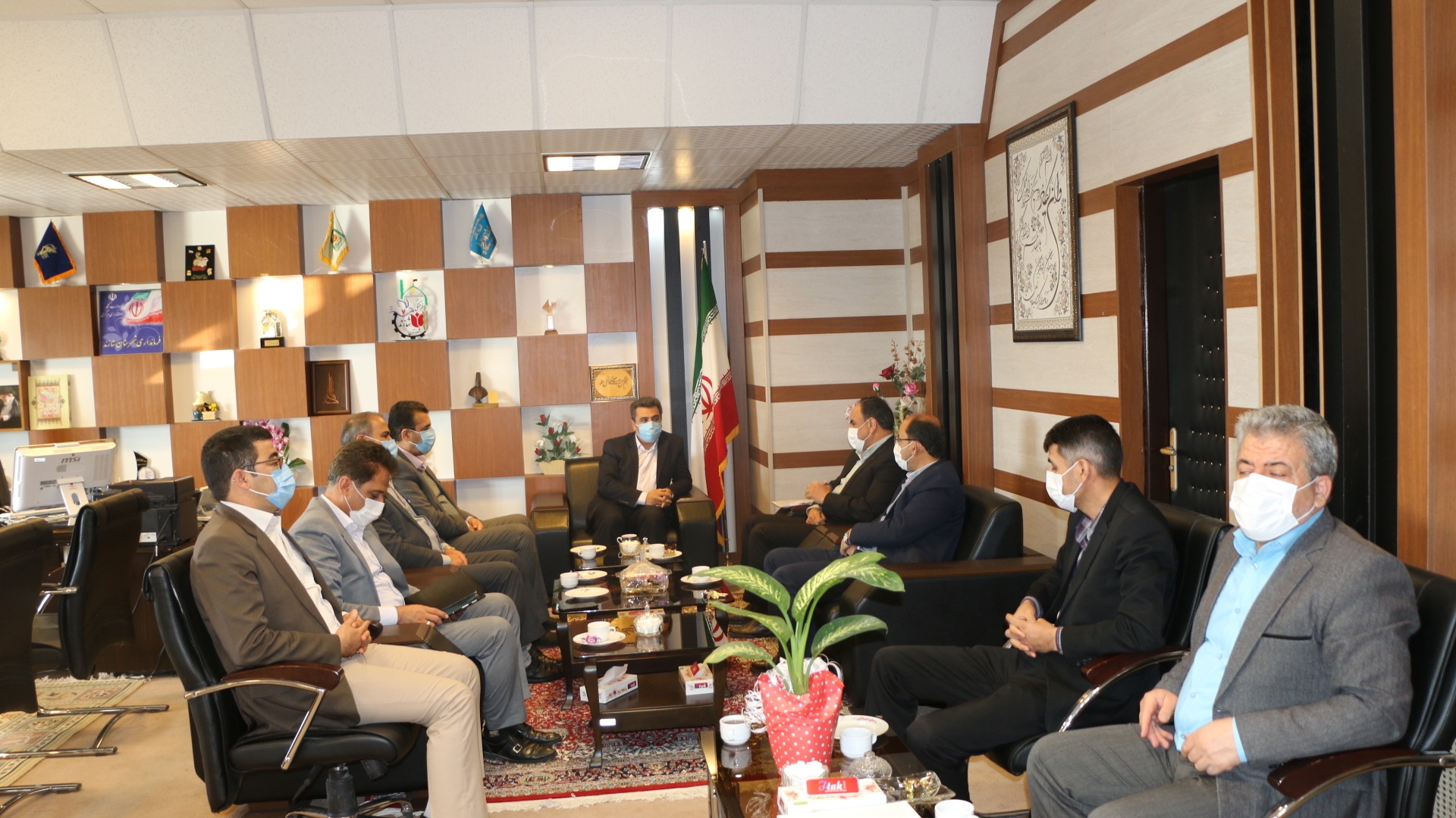 آئین تکریم ومعارفه رئیس کمیته امداد امام خمینی(ره) بخش سربند برگزارشد.