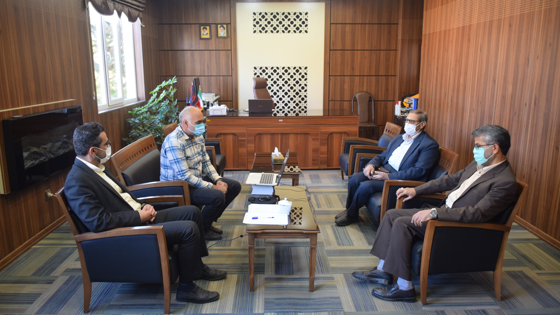 کمیته تطبیق مصوبات شوراهای اسلامی شهرهای محلات و نیم ور با قوانین و مقررات موضوعه مورخ ۰۸-۰۱-۱۴۰۱ به ریاست محمدرضا ناظری فرماندار شهرستان محلات برگزار گردید.