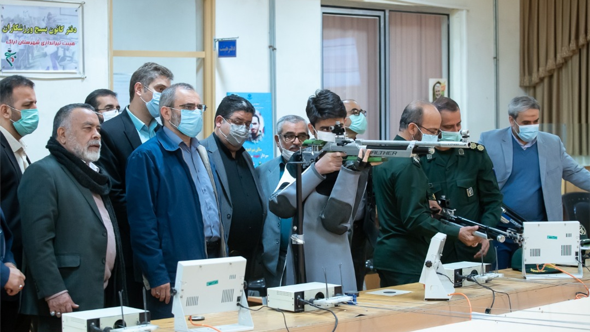 دیدار استاندار مرکزی با رییس فدراسیون تیراندازی کشور