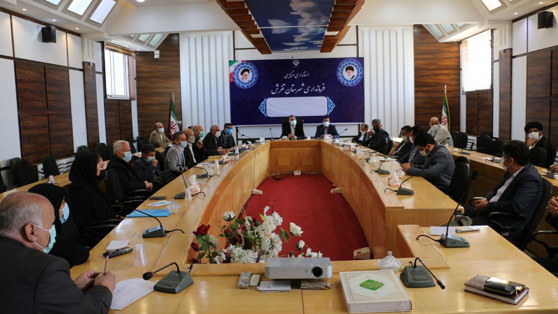 جلسه بررسی مشکلات روستاهای کنگران، شاهواروق و کشه