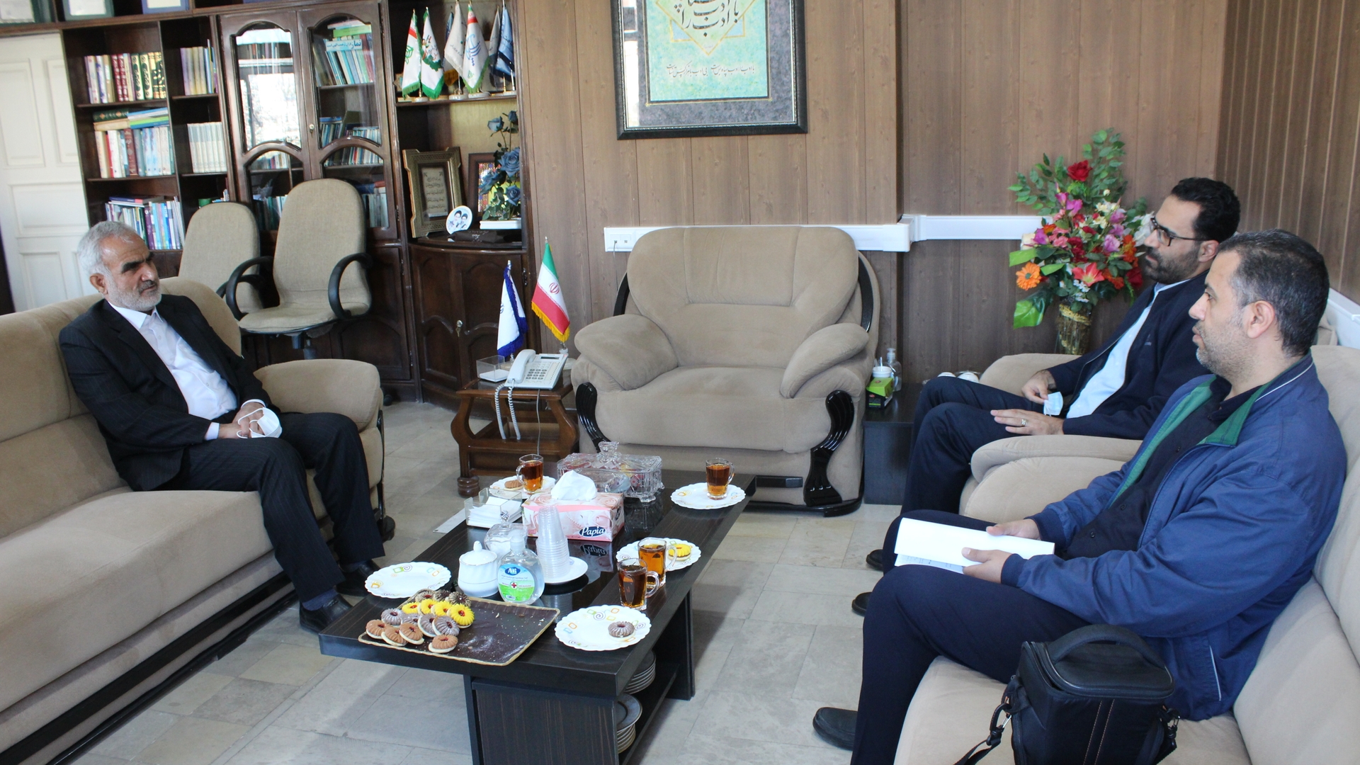 جلسه با سرپرست اداره کل آموزش و پرورش