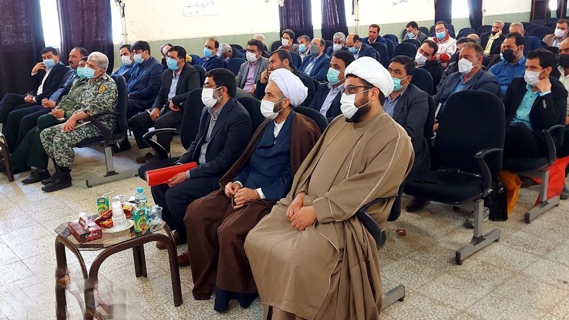 برگزاری اولین جلسه شورای اداری شهرستان خنداب در سال 1401