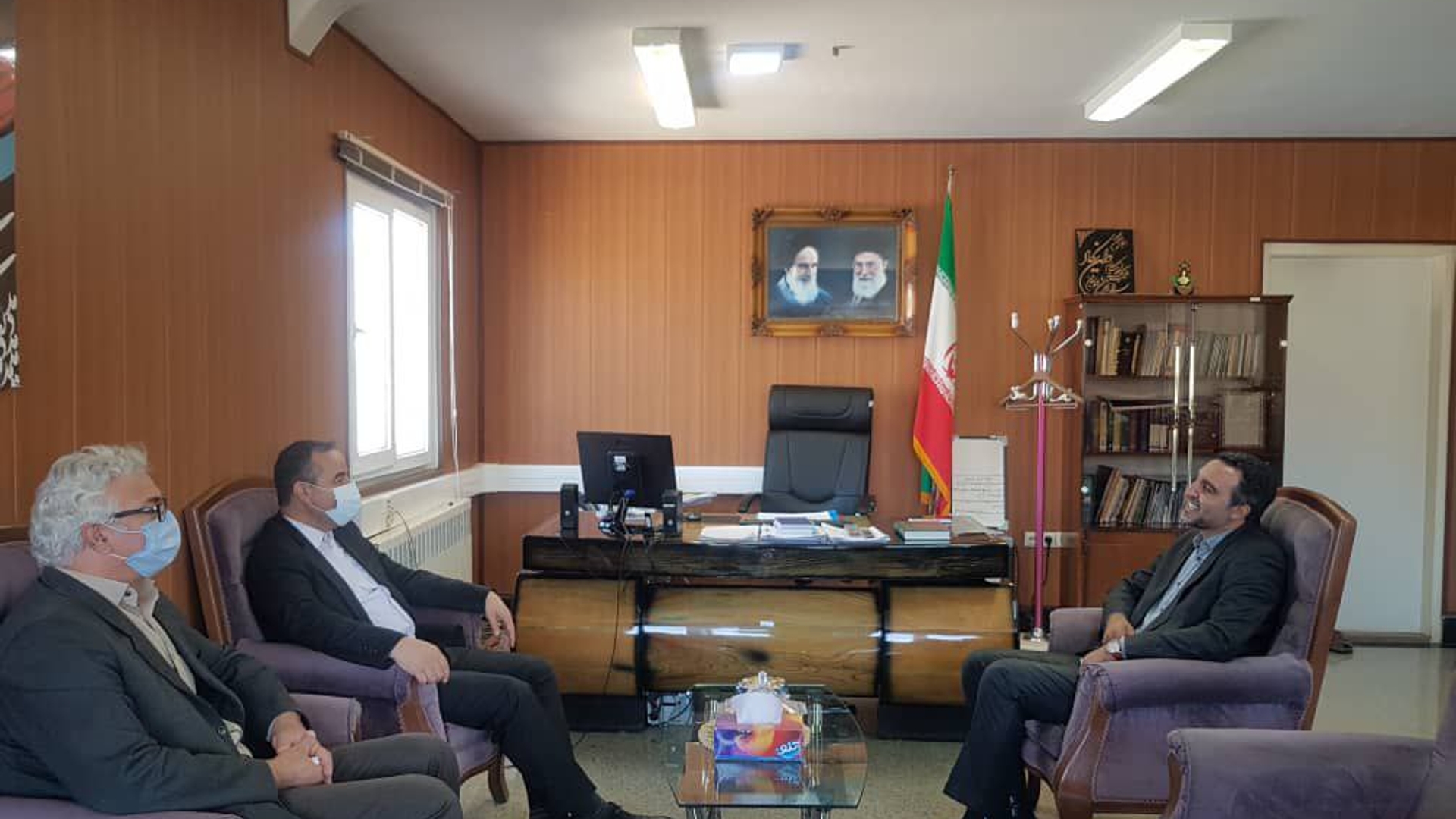 دیدار و گفتگو                :