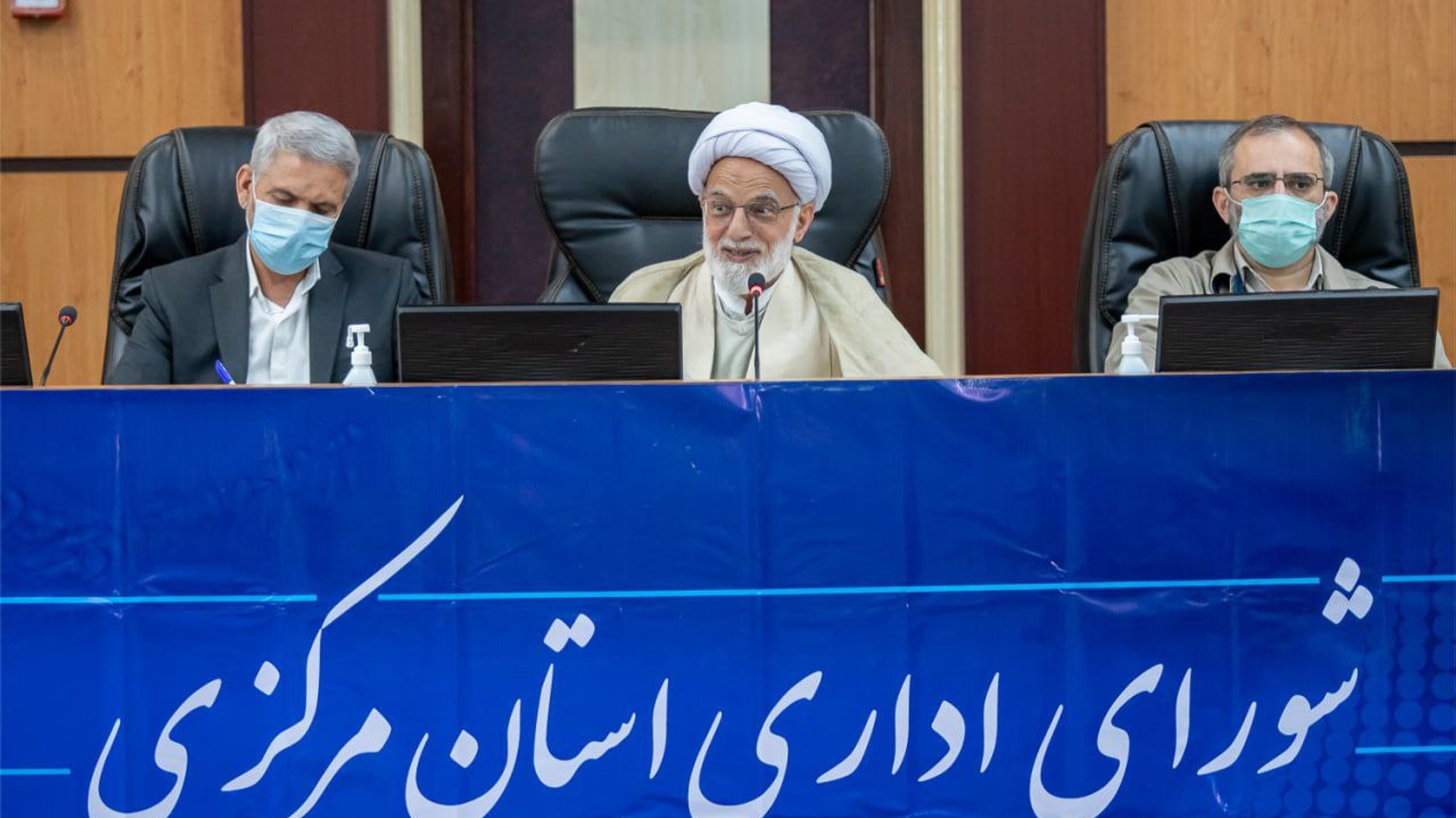 اولین جلسه شورای اداری در سال جدید