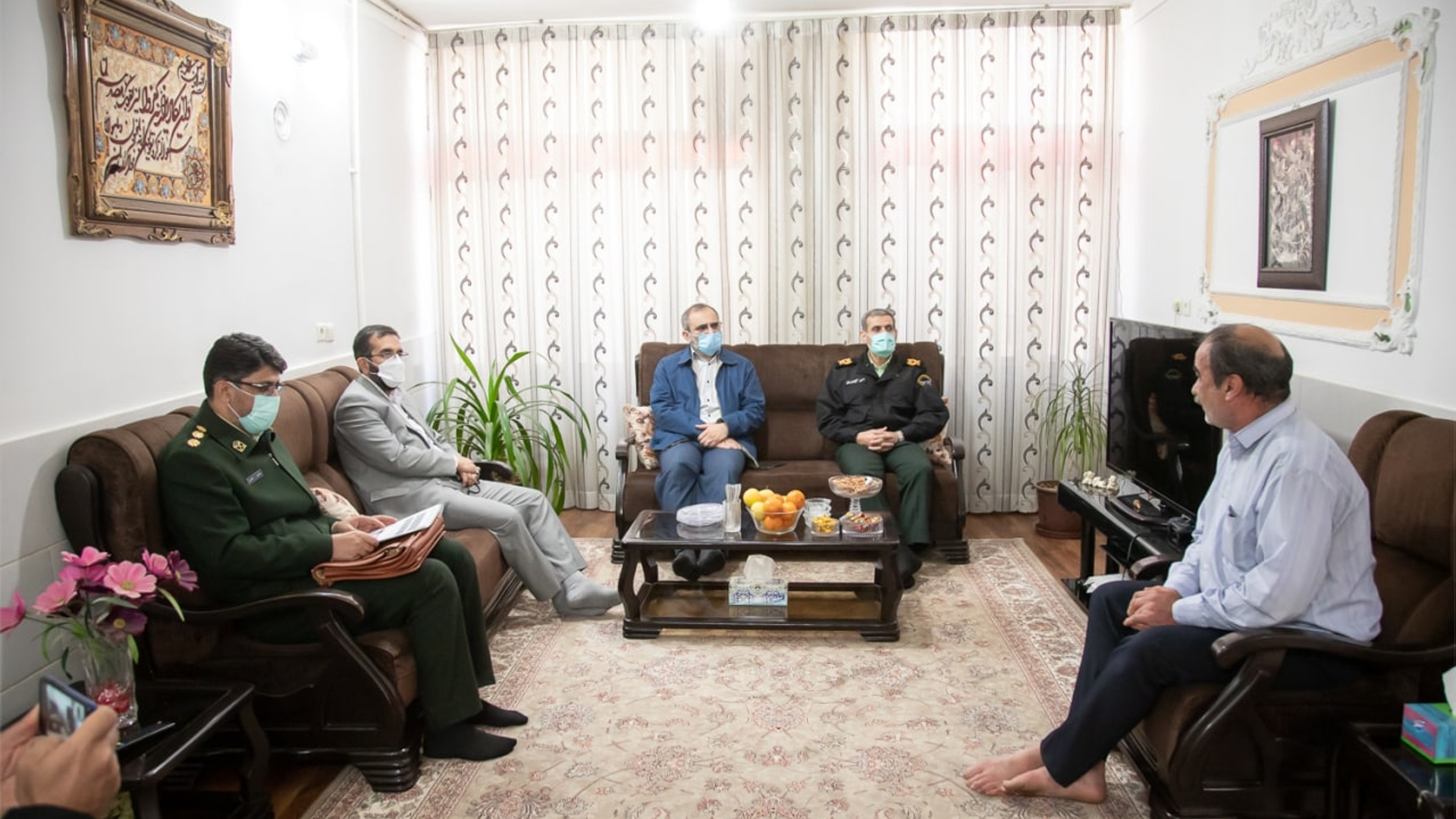 تکریم خانواده شهدا و ایثارگران وظیفه مهم مسئولان است