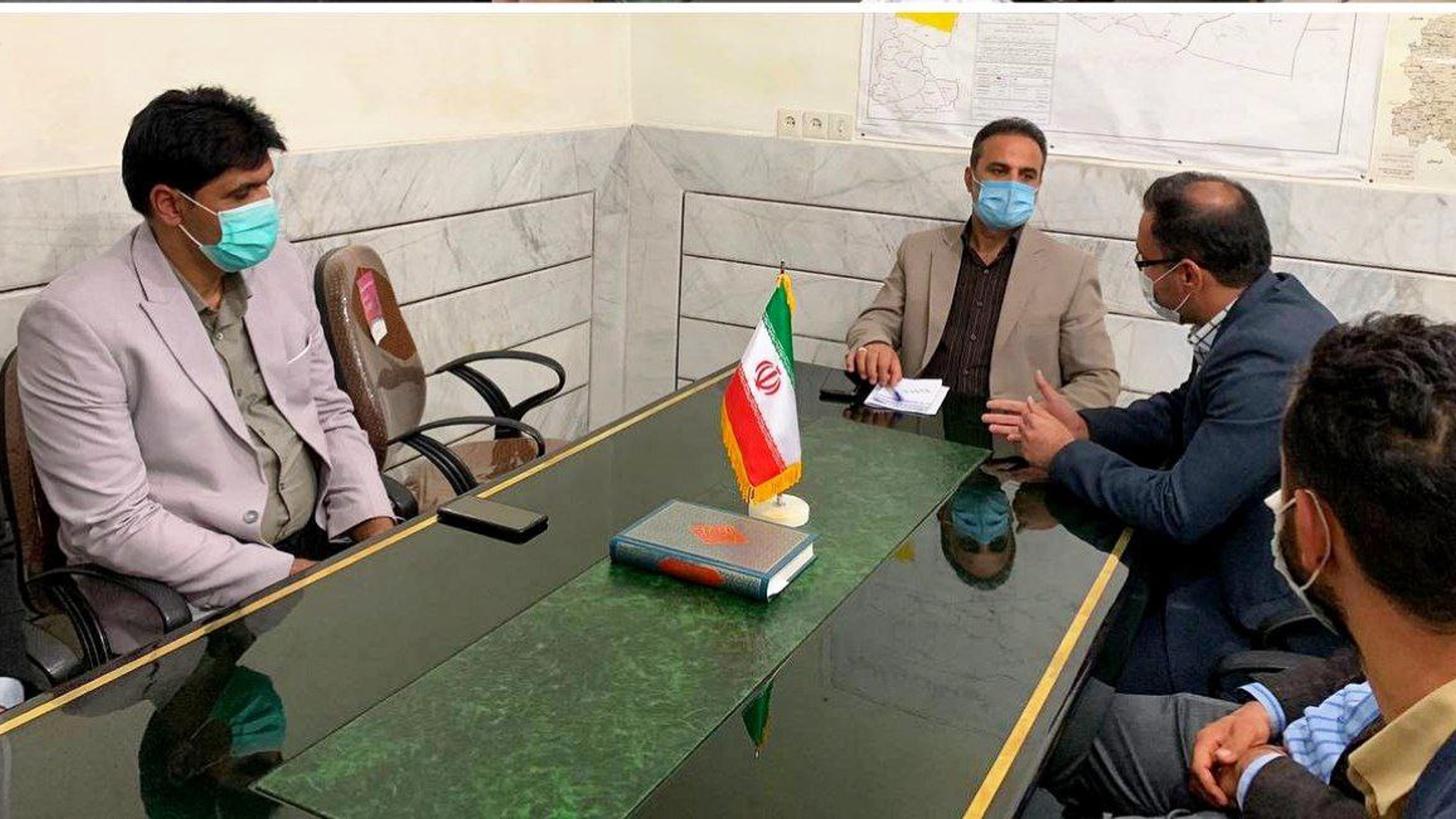 نشست با پرسنل بخشداری خرقان