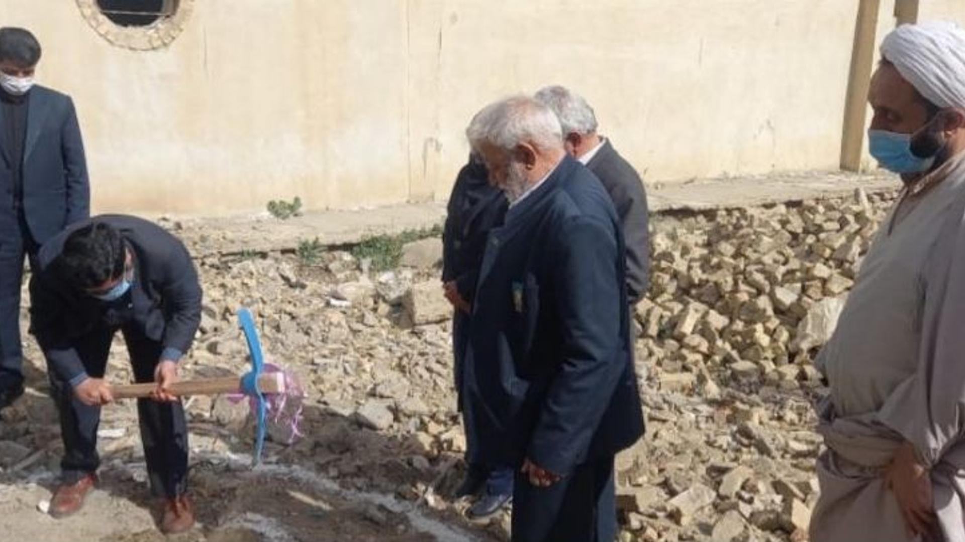 کلنگ زنی طرح ساخت نمازخانه بیمارستان مهر خنداب