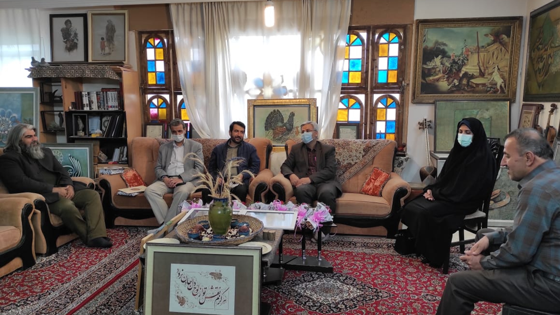 سرپرست فرمانداری با تعدادی از هنرمندان شهرستان خمین دیدار کرد