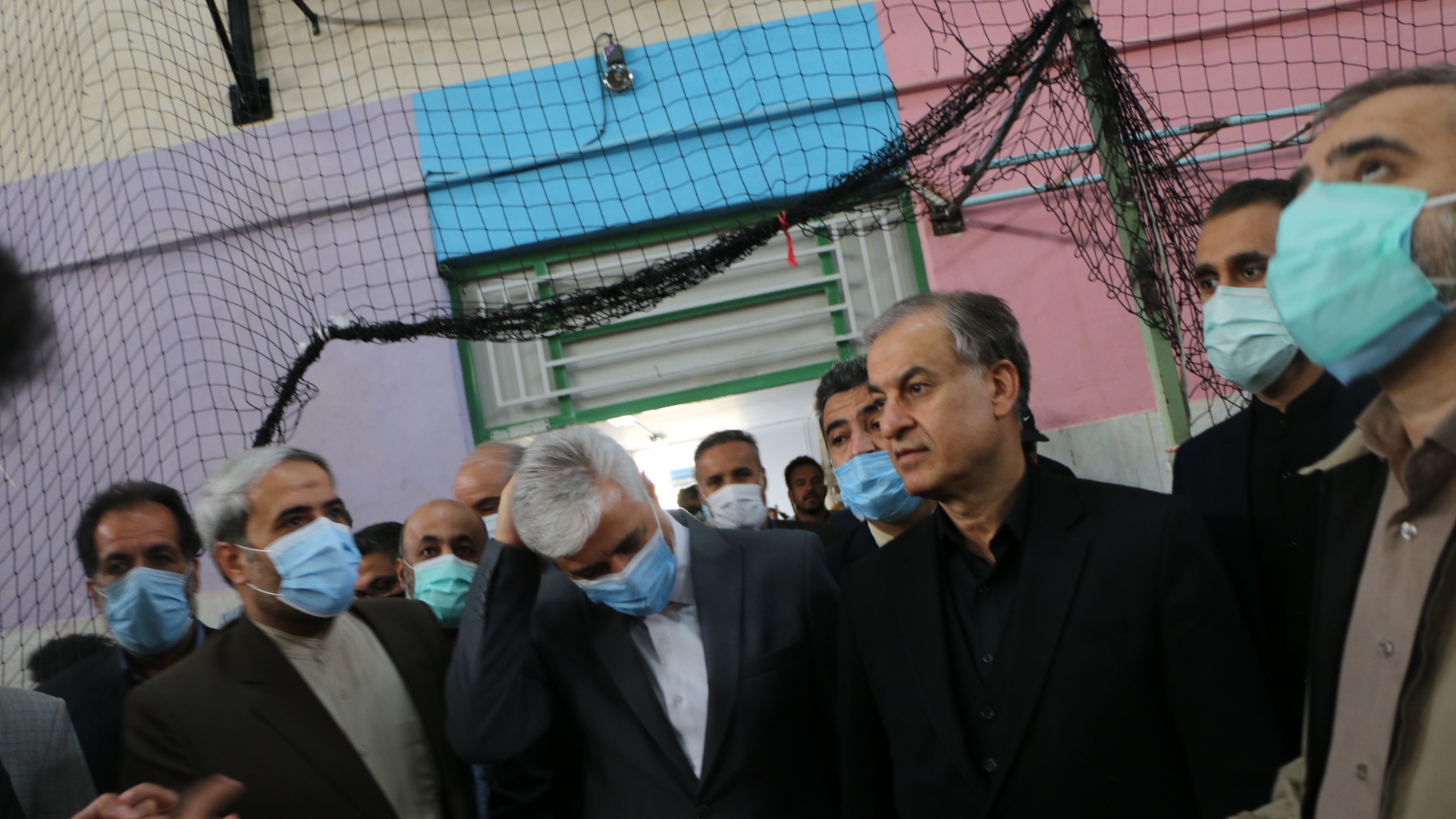 بازدید وزیر ورزش وجوانان از سالن چند منظوره فتح المبین شازند