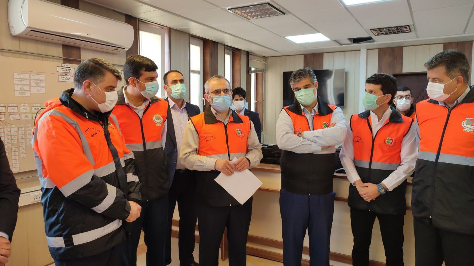 حضور مسئولین استان در مرکز مانیتورینگ مدیریت راه‌های اداره کل و پایش و بررسی ترددهای جاده‌ای و ترافیک ناشی از سفرهای نوروزی