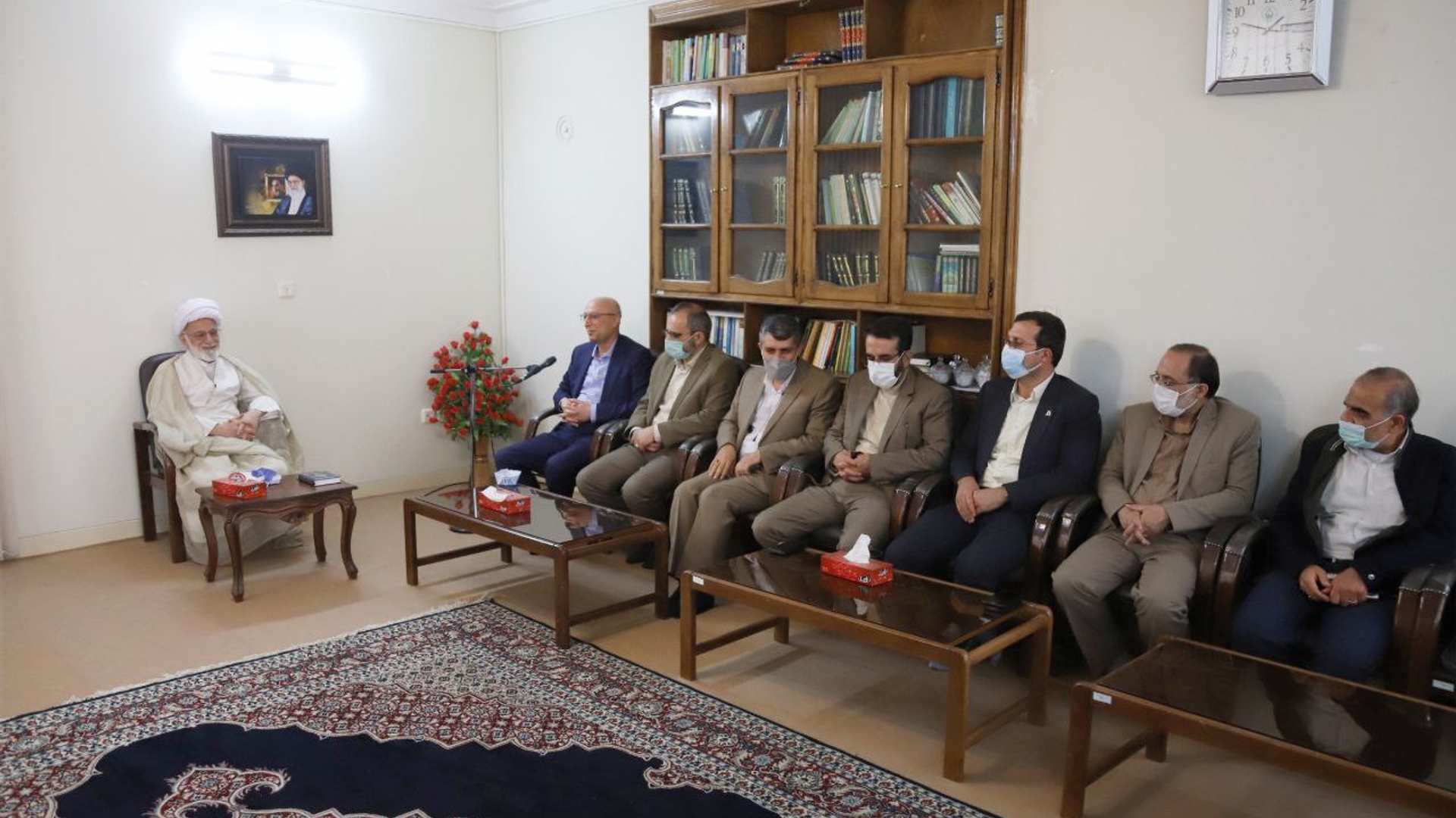 حضور وزیر علوم، تحقیقات و فناوری، استاندار مرکزی، معاون توسعه مدیریت و منابع استانداری در دفتر نماینده ولی فقیه در استان مرکزی و امام جمعه اراک