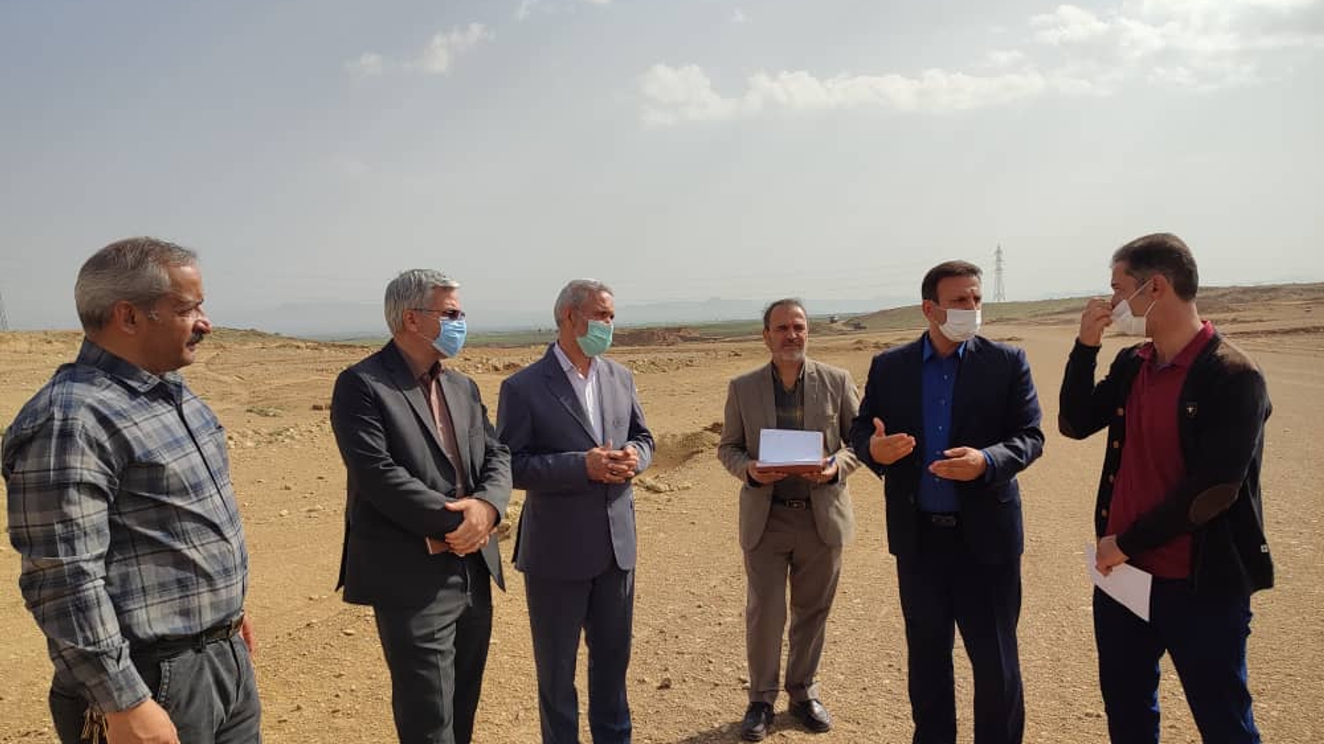 سرپرست فرمانداری و نماینده مردم خمین از شهرک صنوف مزاحم خمین بازدید کرد