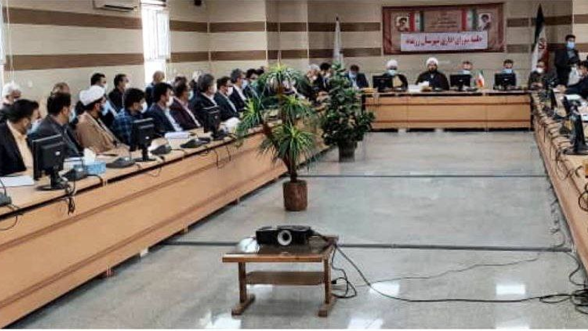 جلسه شورای اداری شهرستان زرندیه به ریاست جناب آقای مخلص الائمه استاندار مرکزی