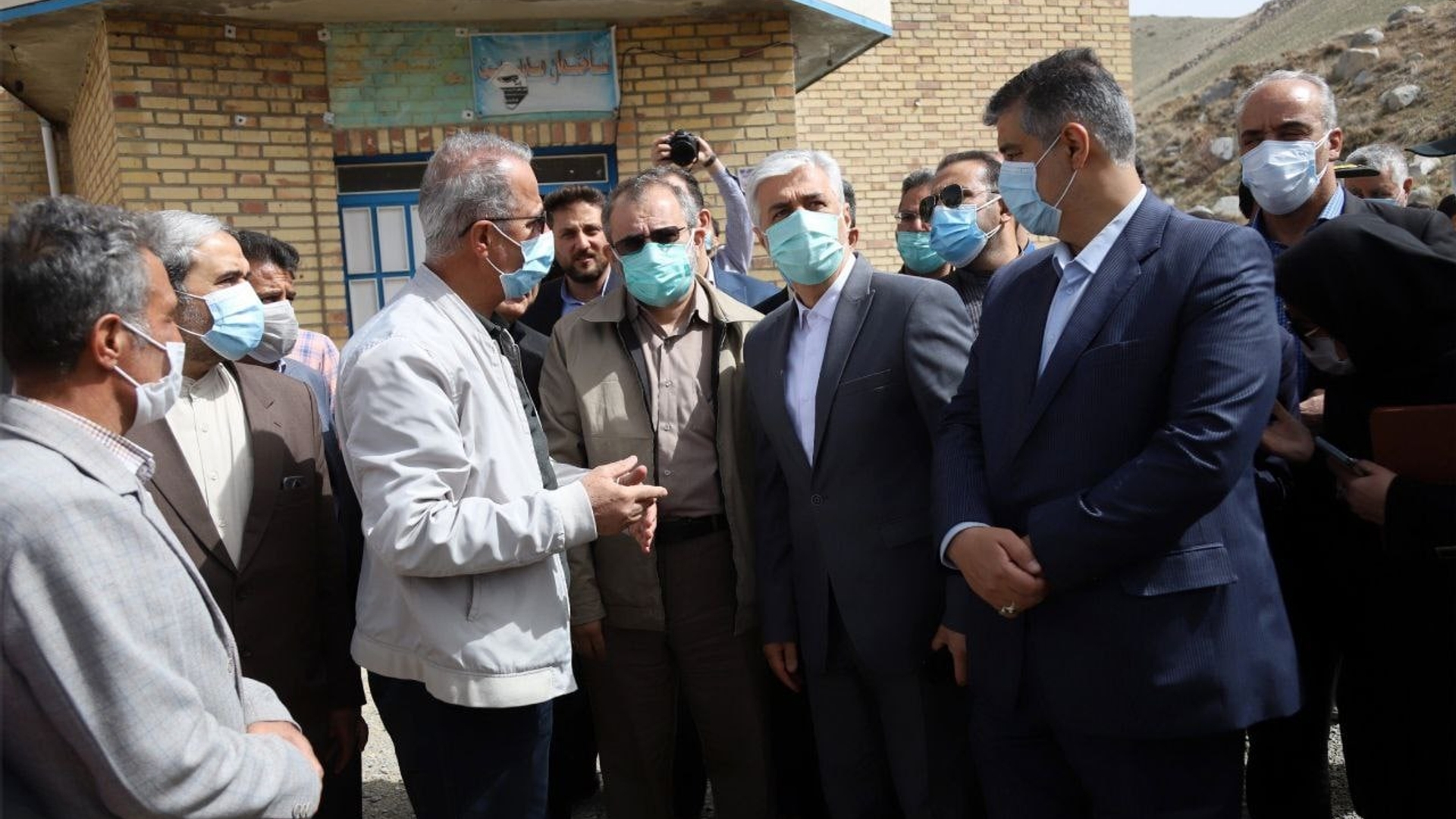 بازدید وزیر ورزش و جوانان از پیست اسکی شهدای هندودر