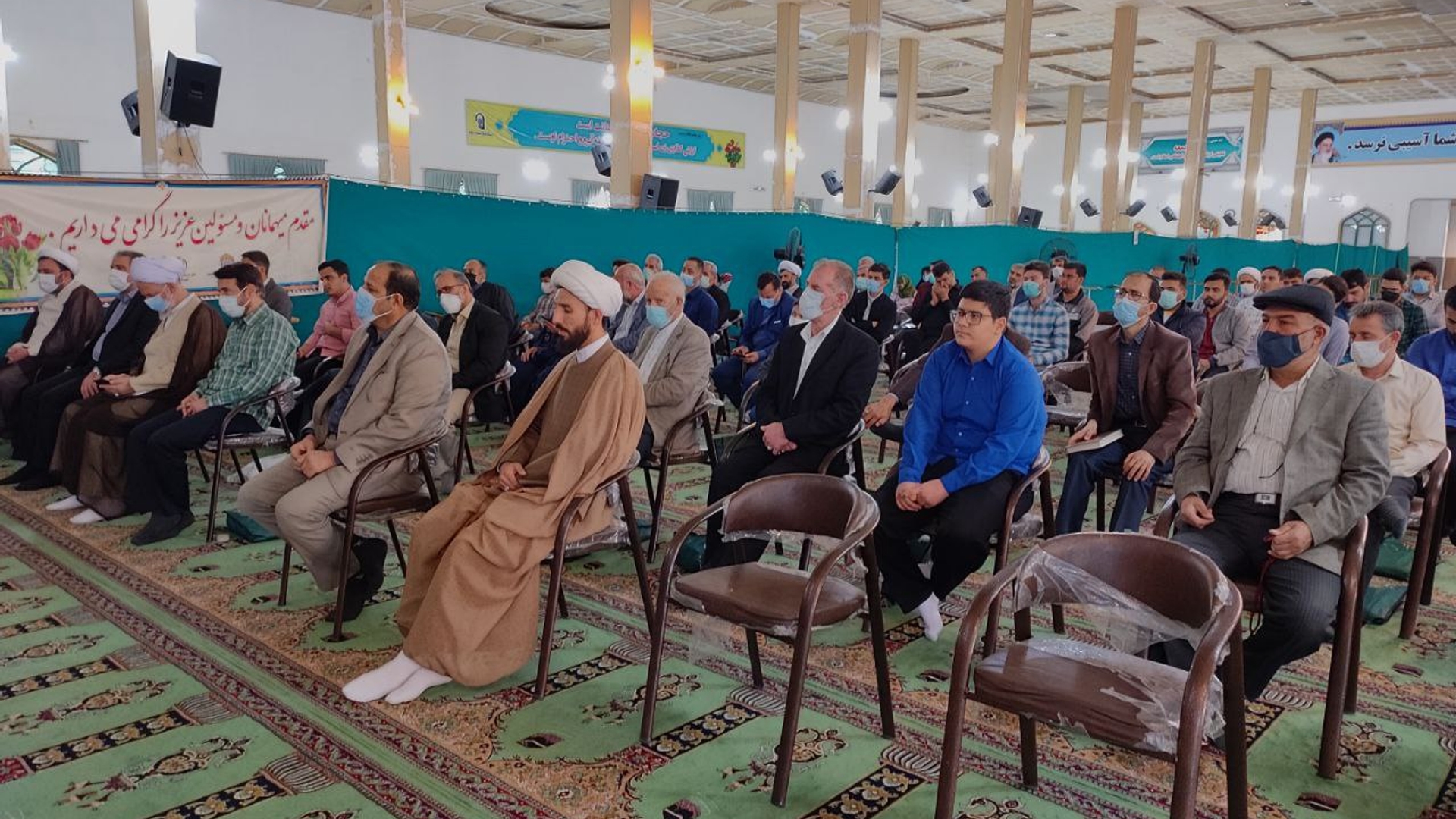 همایش تکریم از خادمین طرح تلاوت نور