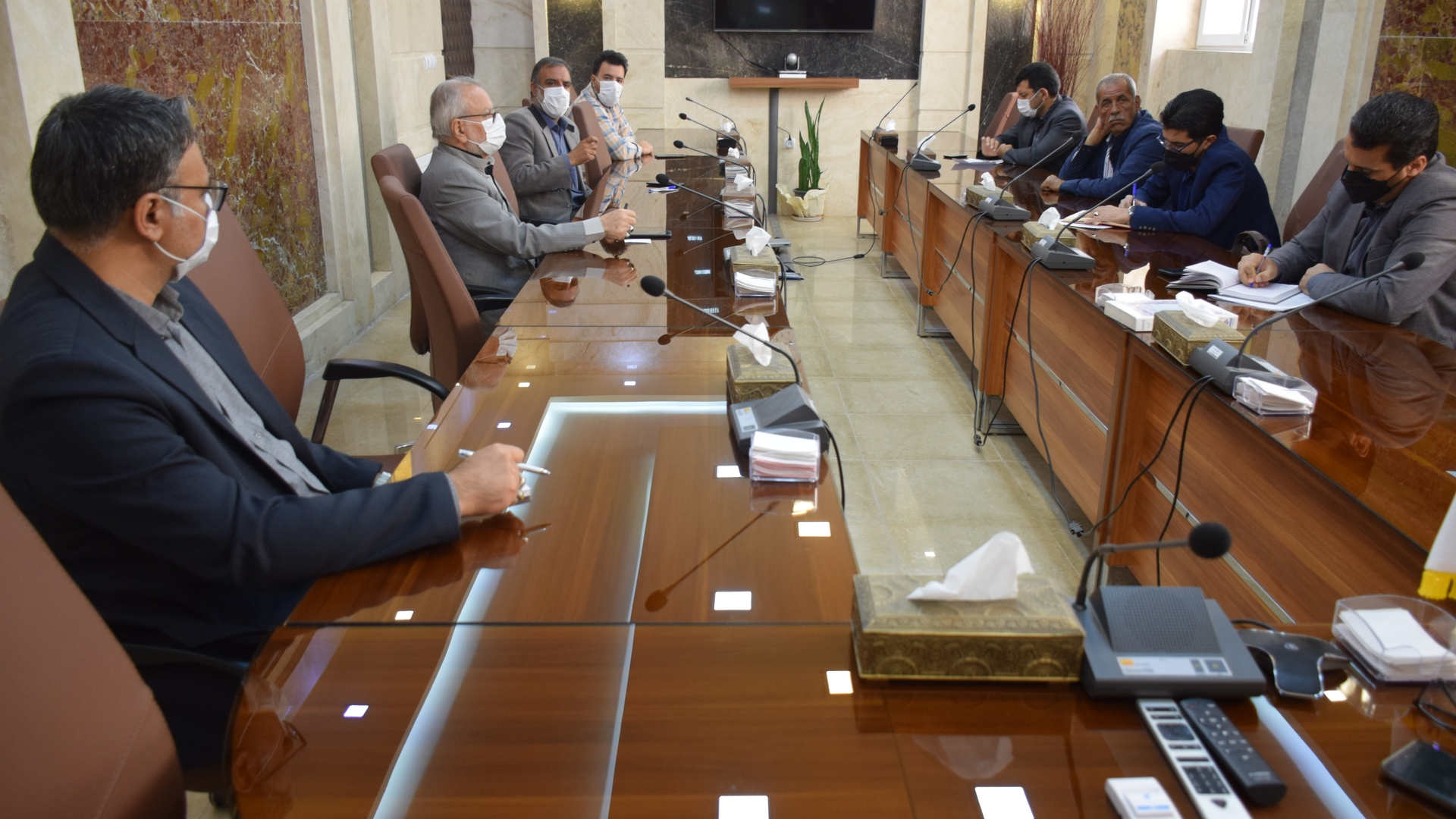 🔶 جلسه تصمیم گیری درخصوص ساماندهی اتباع و مهاجرین شهرستان محلات با انجمن سنگ و اتحادیه ی گل و گیاه شهرستان .