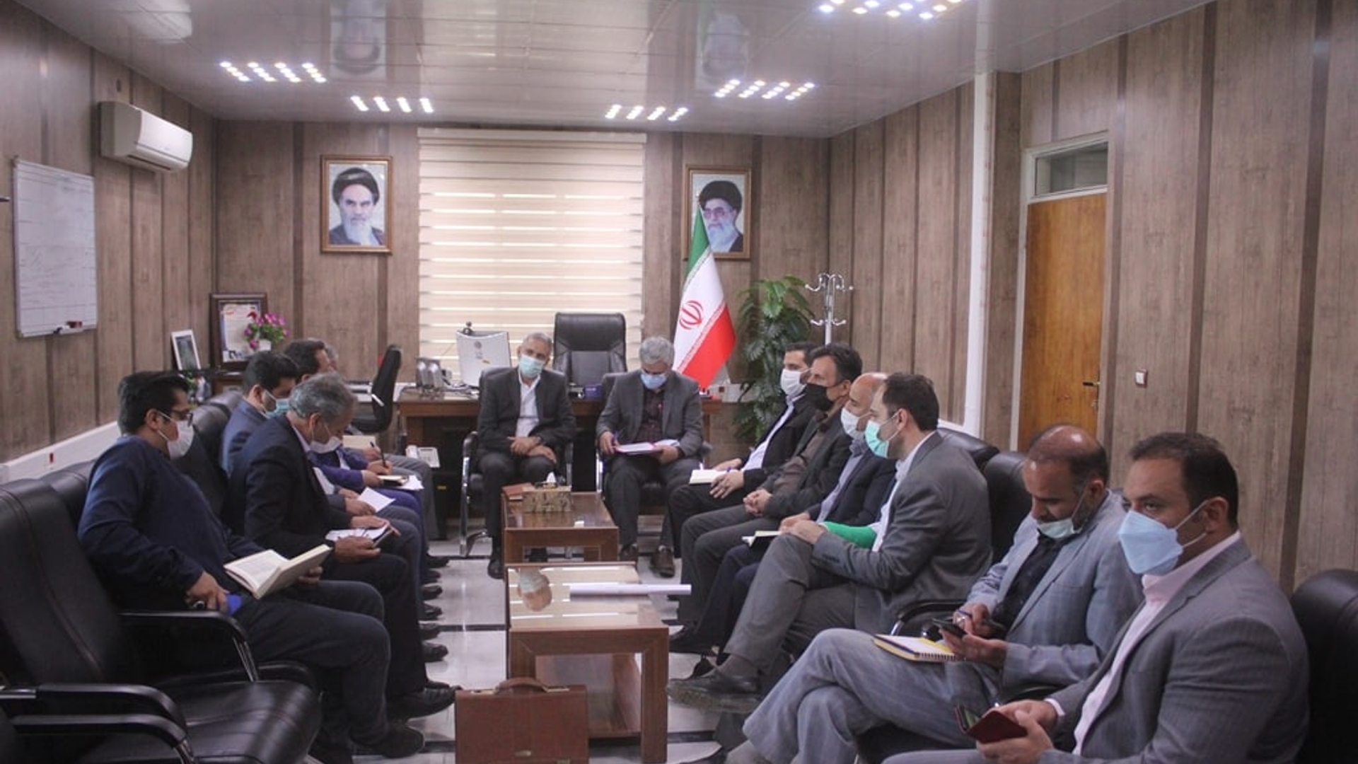 نشست بررسی  مشکلات طرح اقدام ملی مسکن در شهرستان خمین برگزار شد