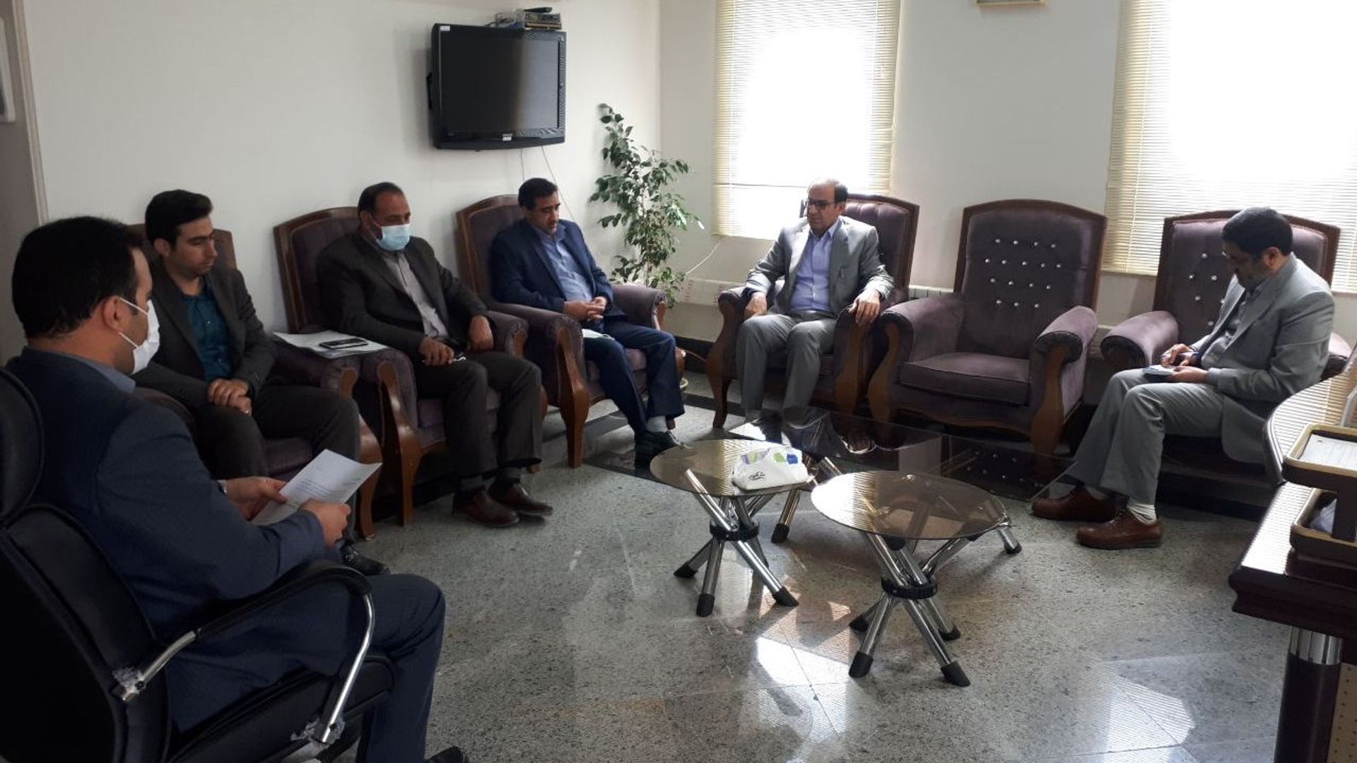 دیدارمدیرکل بنیادشهید وامورایثارگران استان با فرماندار