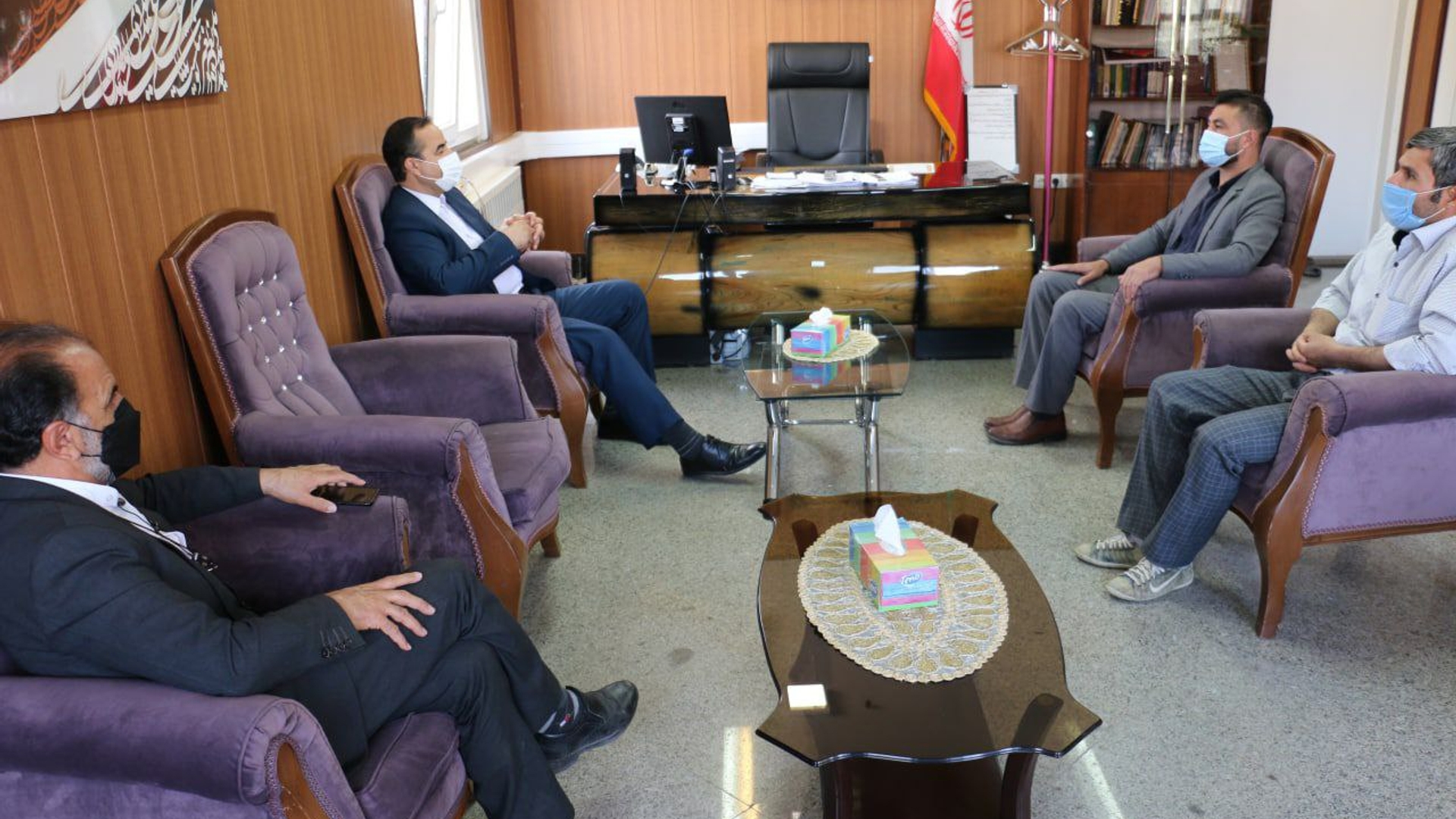 دیدار و گفتگو                              :