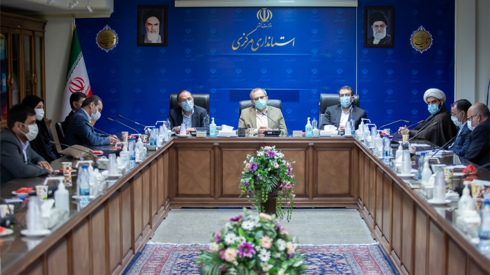 جلسه استاندار و معاونین استانداری مرکزی  با نماینده وزیر دفاع در استان