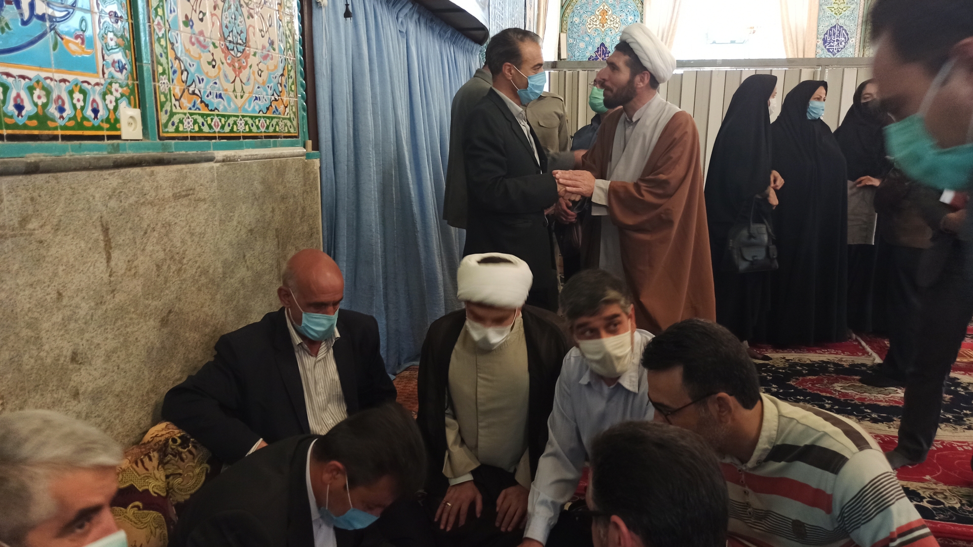 بر گزاری میز خدمت باحضور فرماندار شهرستان شازند در محل مصلی شهر شازند