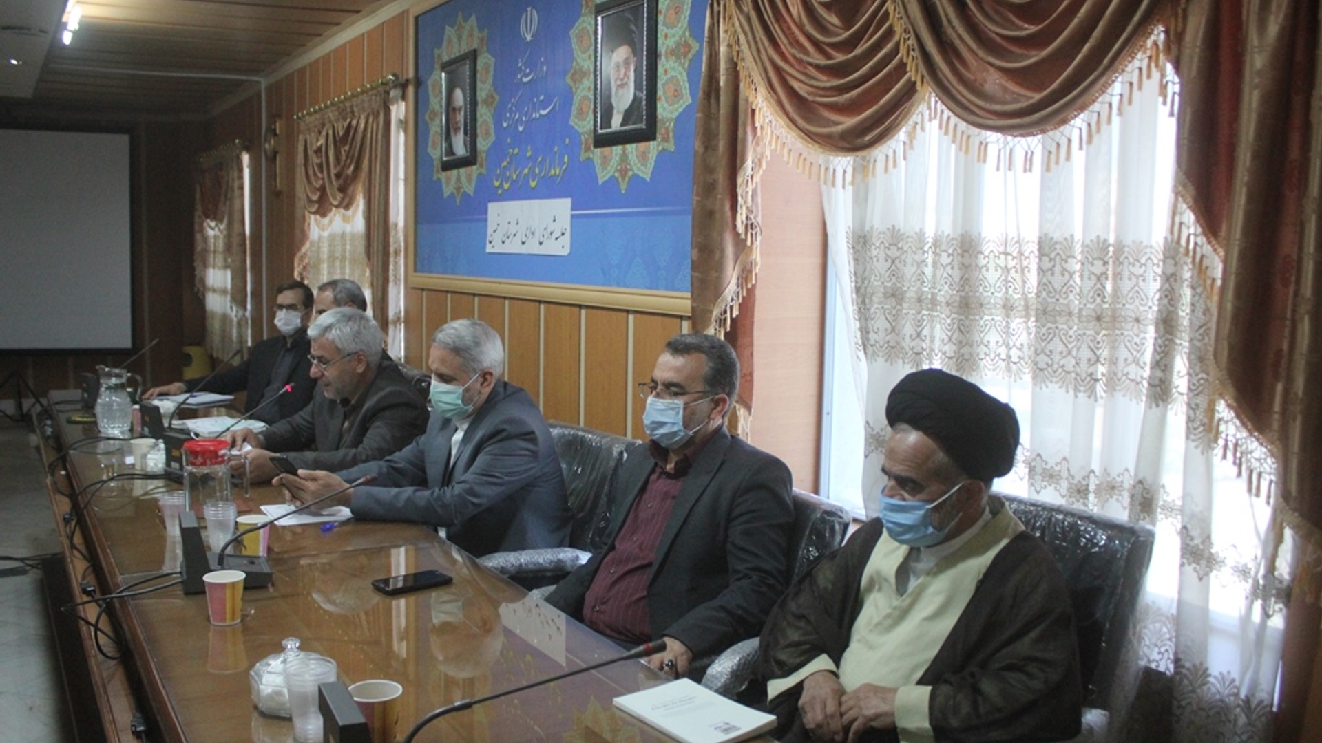 دومین جلسه شورای اداری شهرستان خمین در سال 1401 برگزار شد