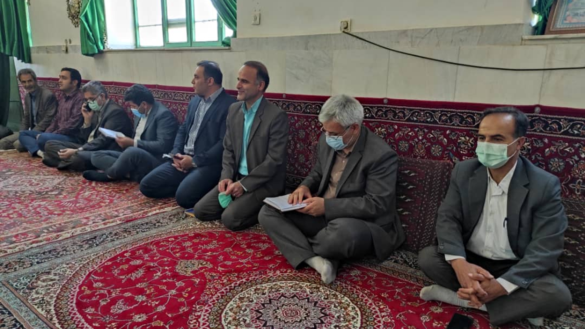 نشست بررسی مشکلات روستای رباط ارجمند شهرستان خمین برگزار شد