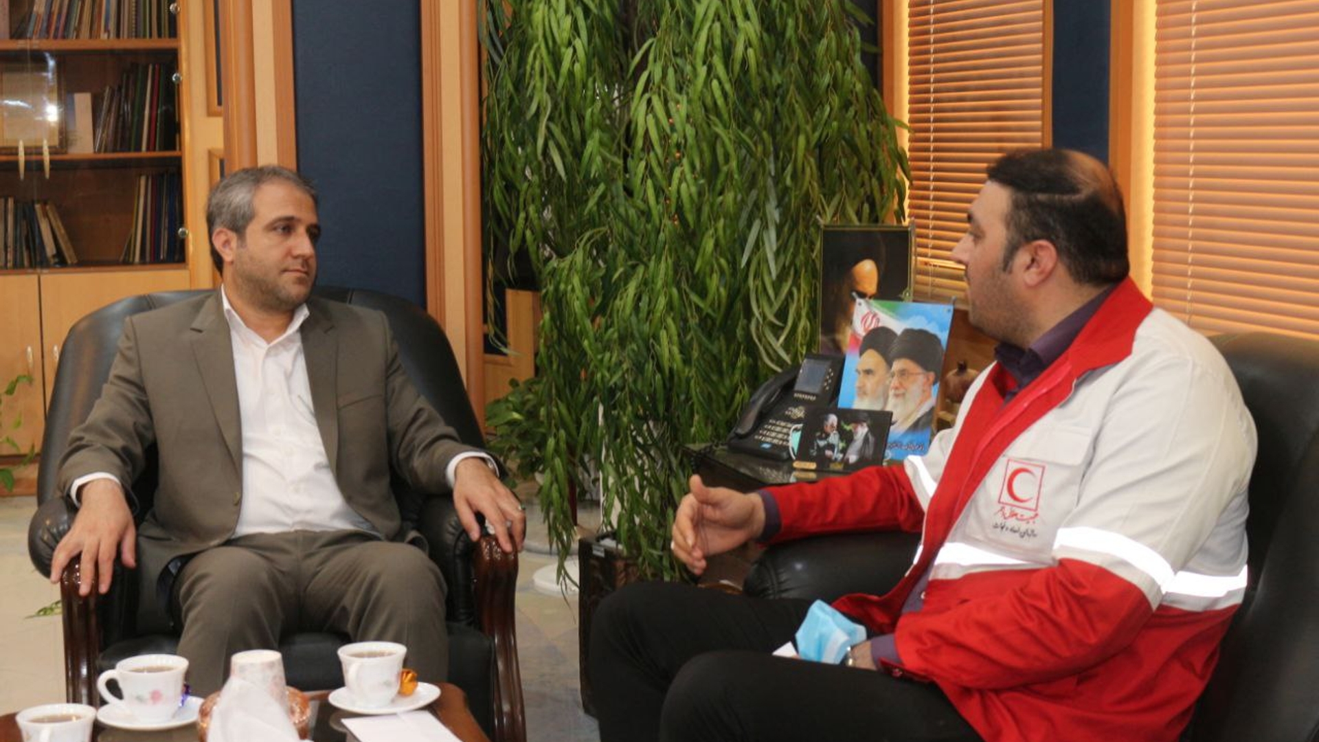 دیدار با جمعیت هلال احمر