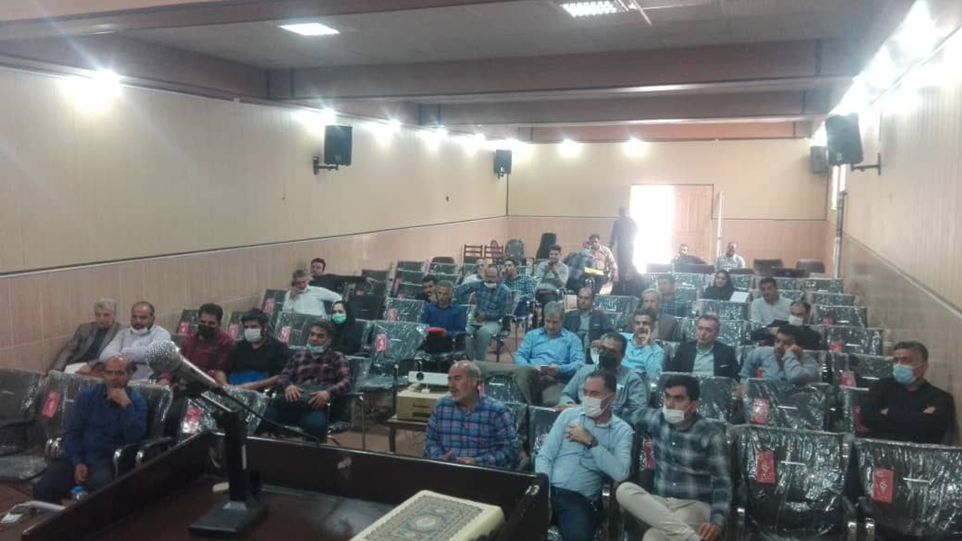 برگزاری دوره آموزشی قوانین و مقررات دهیاری ها و آتش نشانی در بخش مرکزی شهرستان ساوه