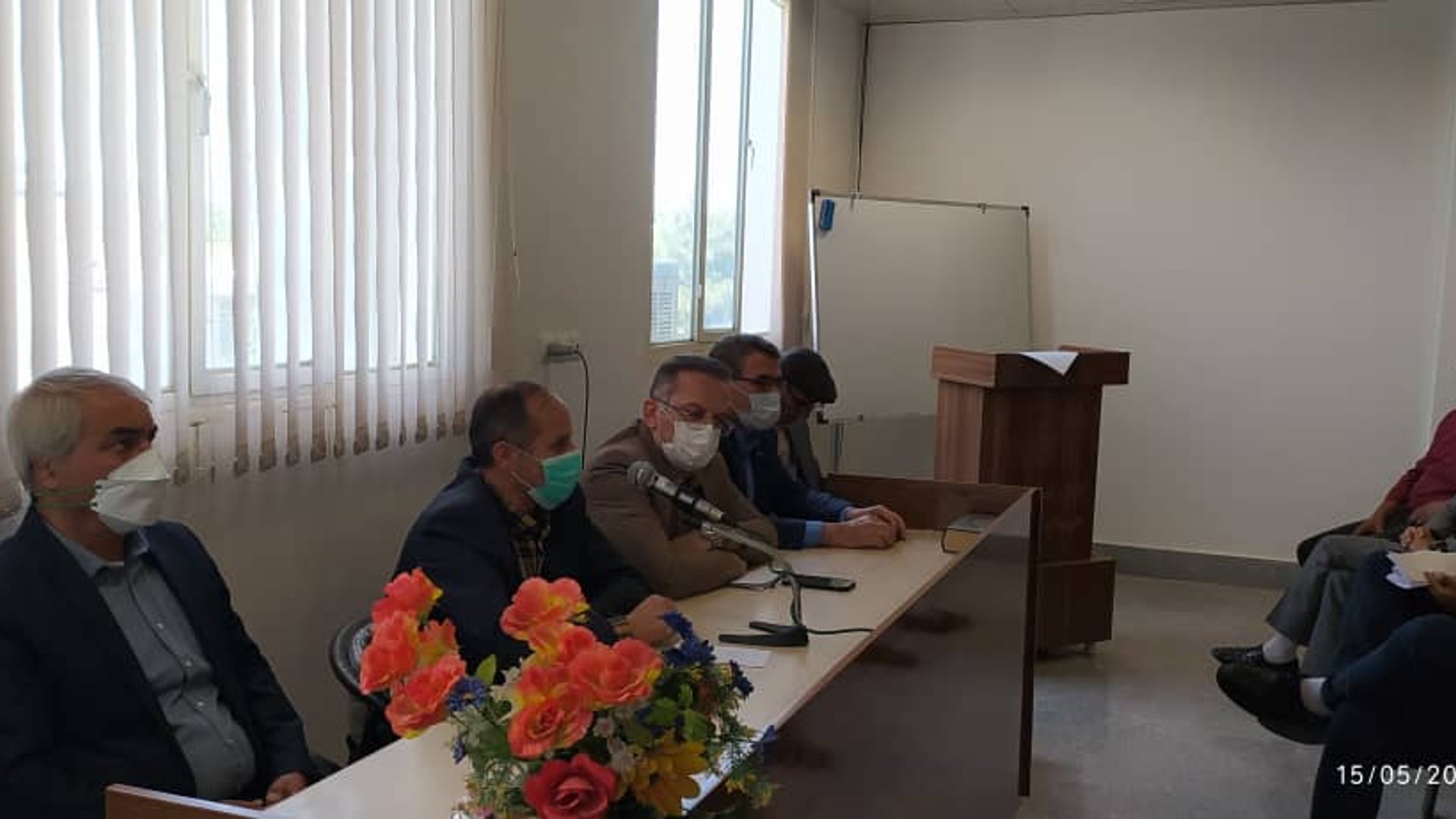 نشست هم اندیشی اتحادیه های صنفی شهرستان خمین برگزار شد