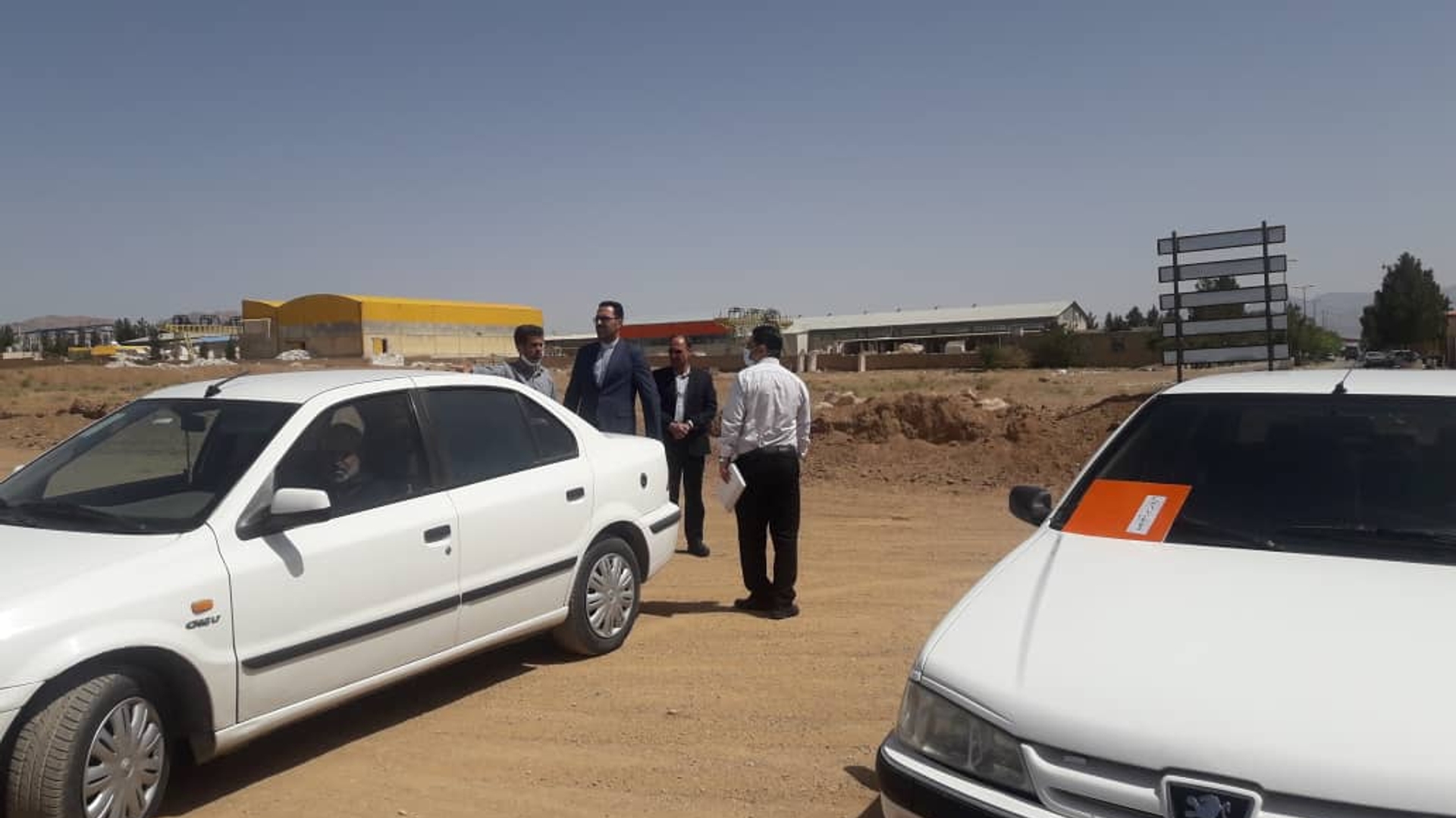 بازدید از اجرای شبکه توزیع آب ناحیه صنعتی شهید حبیبی نخجیروان شهرستان محلات