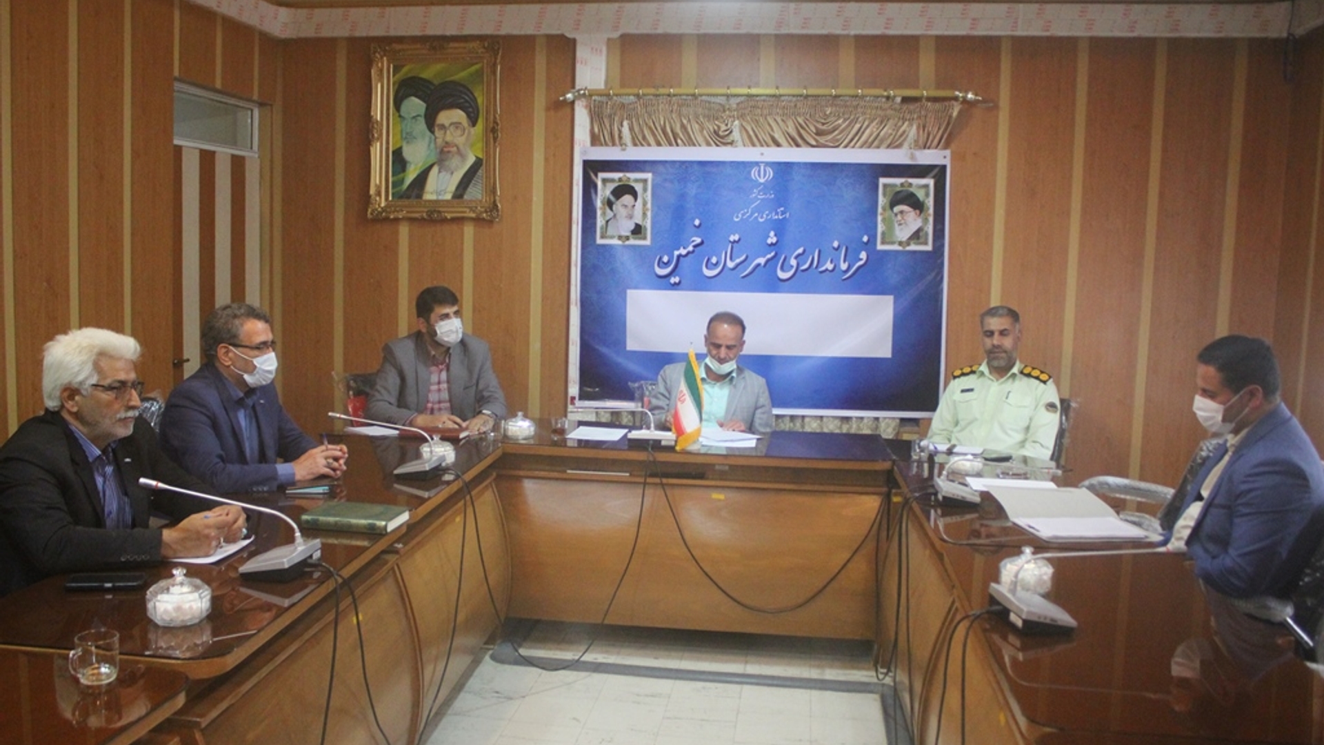 جلسه ساماندهی وانت بارهای خرید ضایعات شهرستان خمین برگزار شد