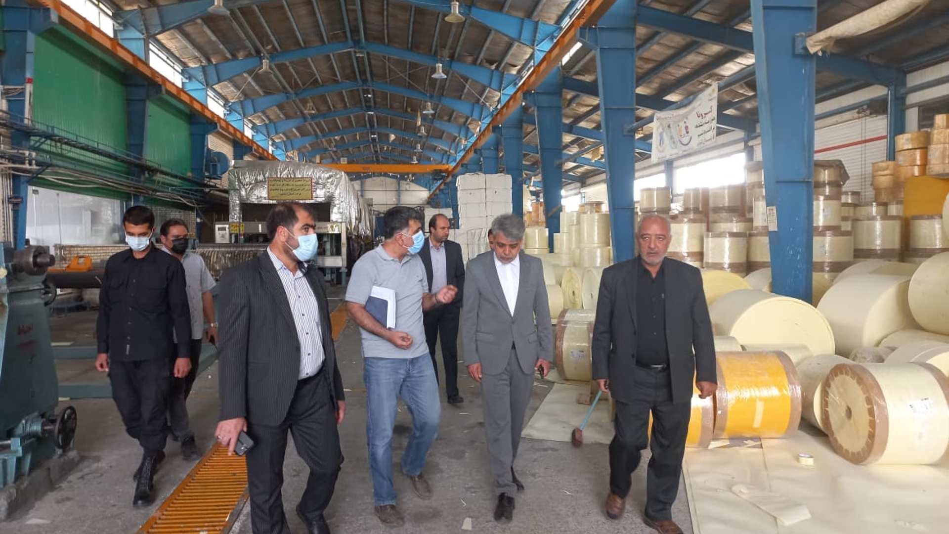 بازدیدفرماندار شهرستان فراهان به همراه مدیرکل صنعت، معدن و تجارت استان مرکزی از واحد تولیدی پارس تاپکو تولید کننده ورق های فیلتر خودرو در شهرک صنعتی شهرفرمهین