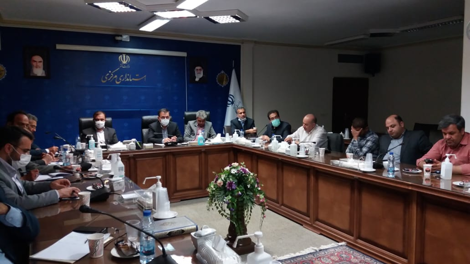 جلسه  بررسی موضوعات مرتبط با حوزه آرد و نان در سطوح ملی و استانی"