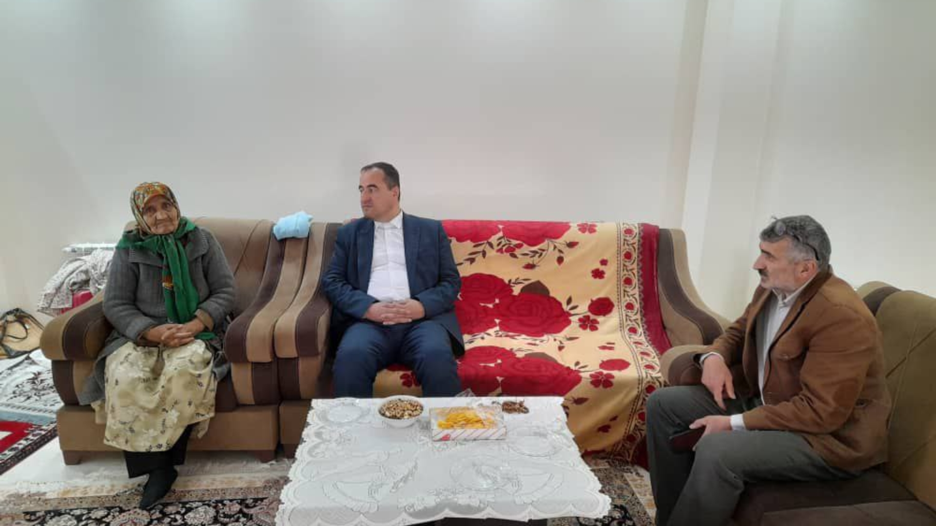 دیدار با خانواده شهید حسن غفاری: