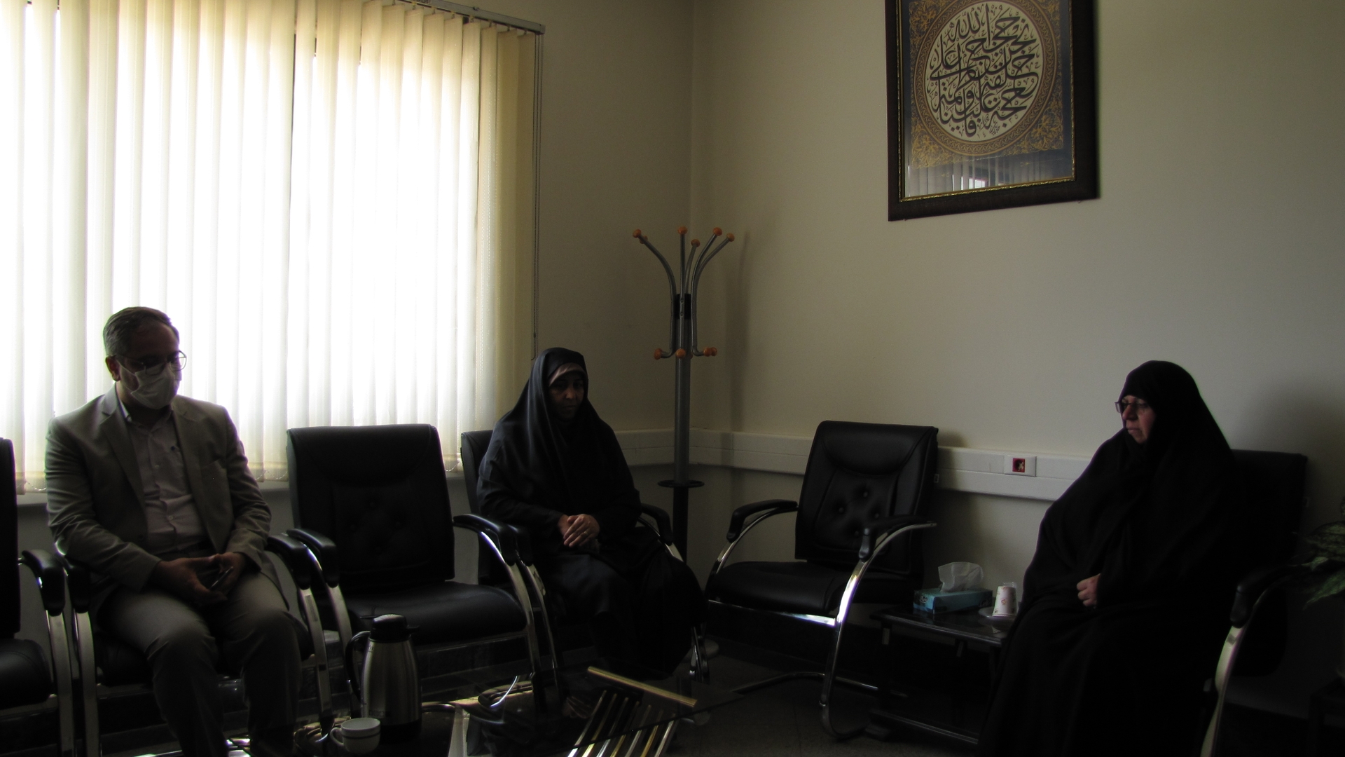 دیدار جناب  آقای ابراهیم  رستمی فرماندار محترم  شهرستان  کمیجان با سرکار خانم مفتح  زاده مدیر کل  محترم امور  زنان  وخانواده  استانداری