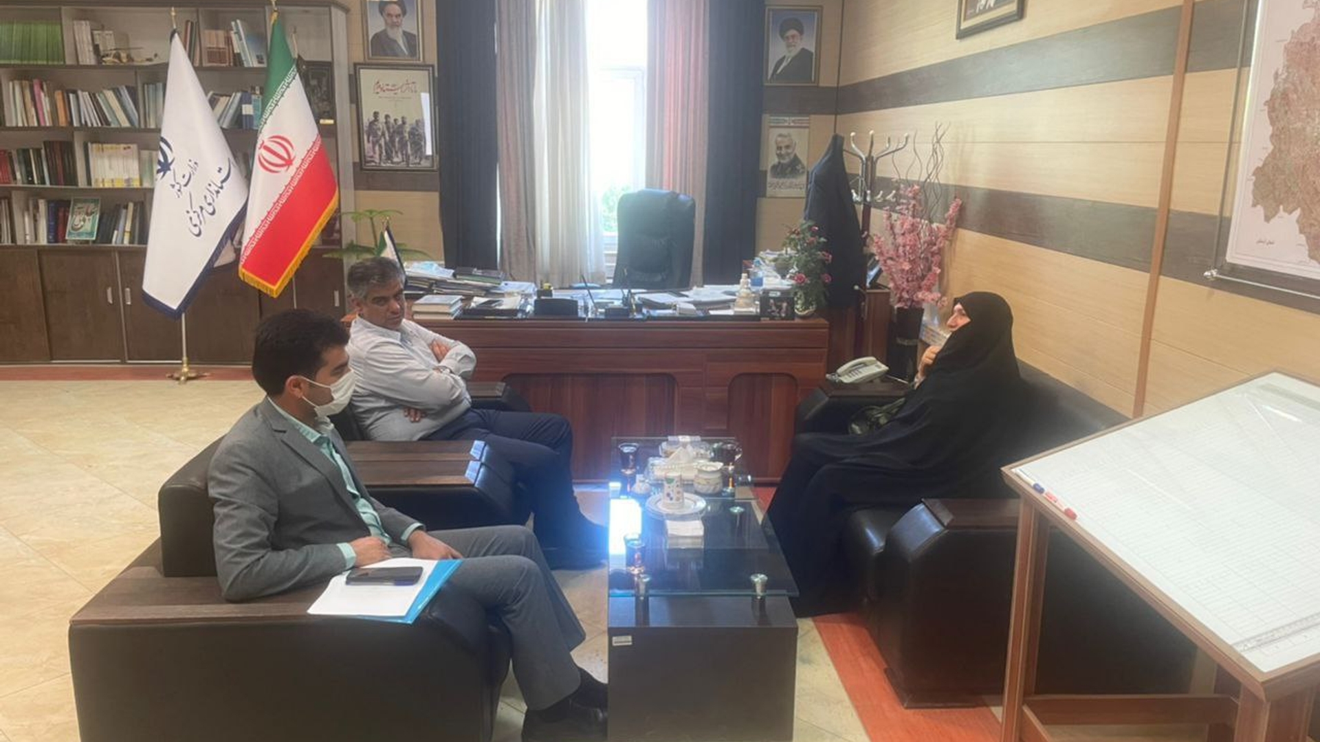 جلسه بررسی وضعیت عمرانی کتابخانه های استان مرکزی برگزار گردید.